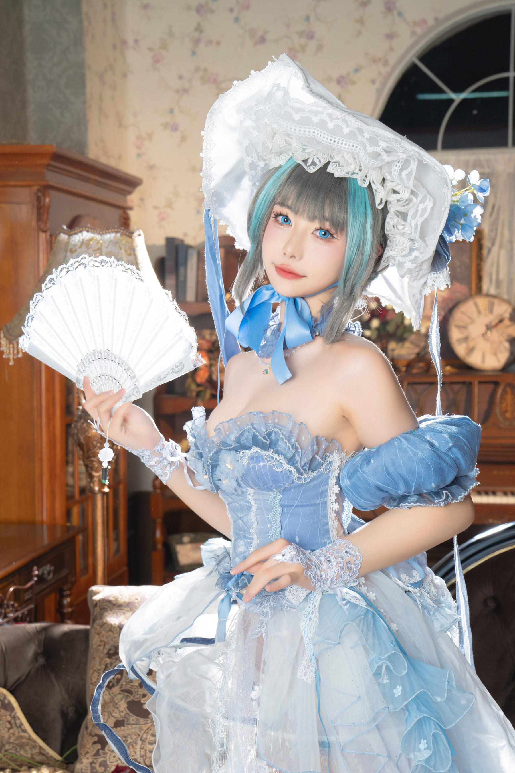 微博妹子Momoko葵葵 - 柴郡礼服
