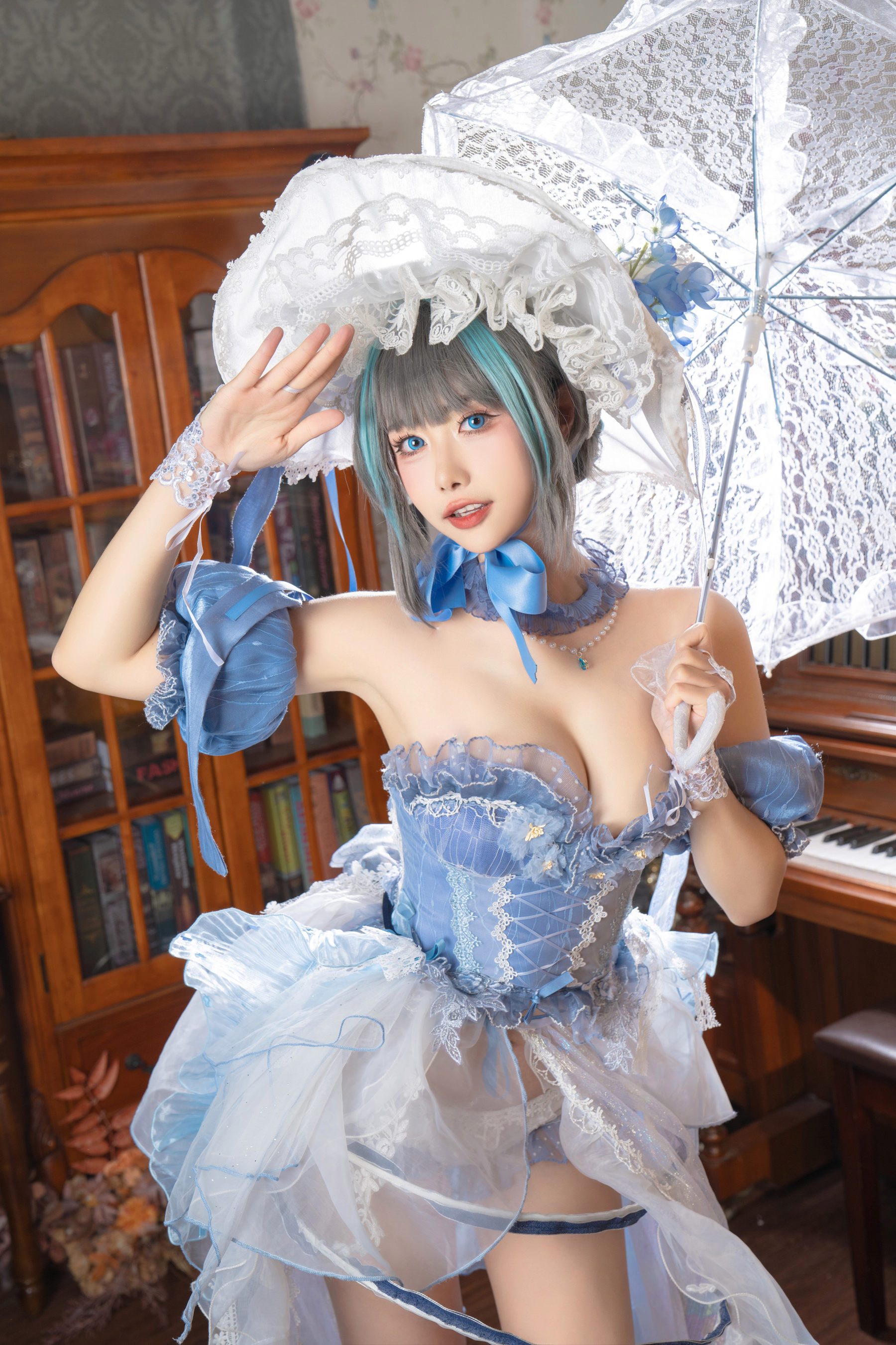 微博妹子Momoko葵葵 - 柴郡礼服