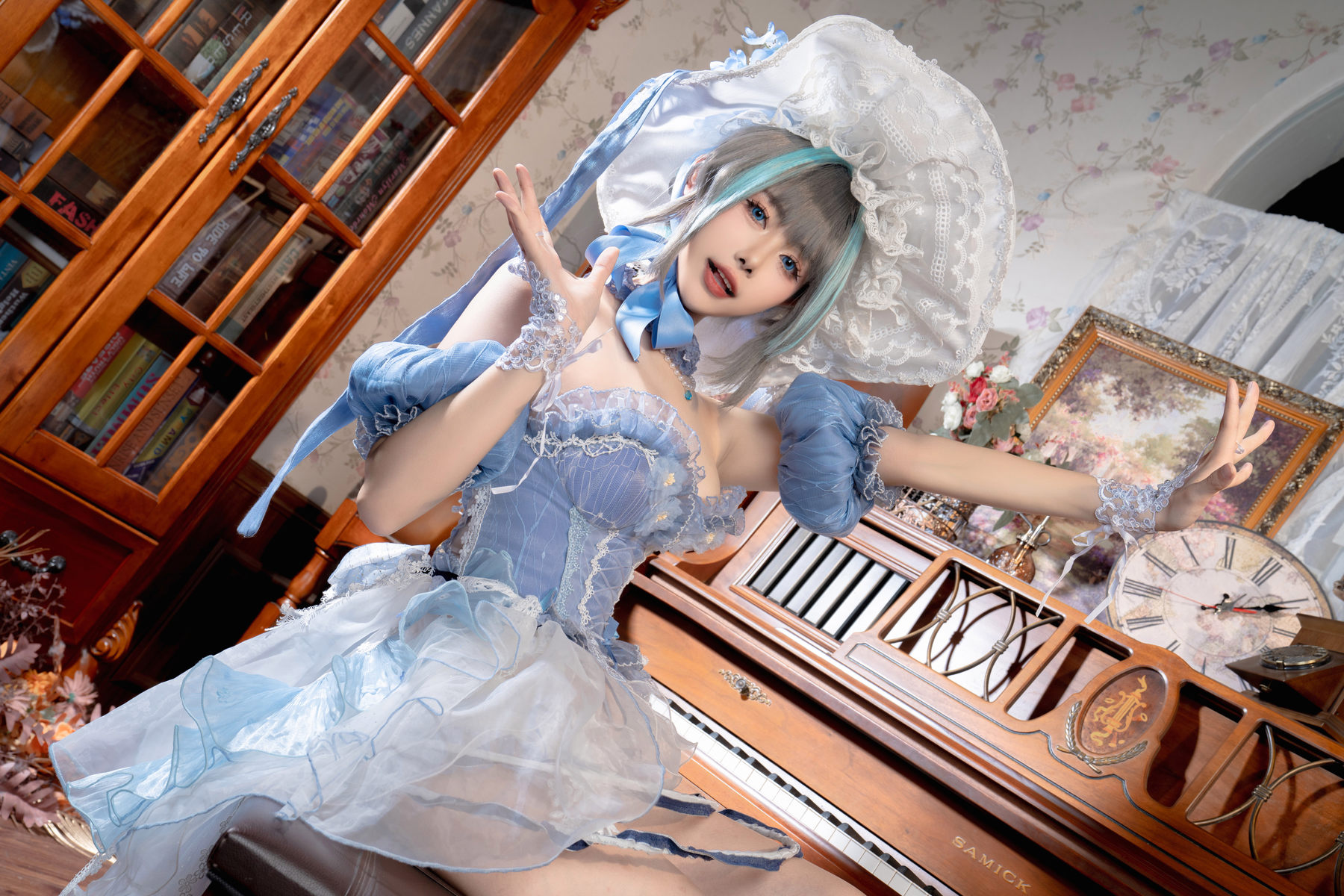 微博妹子Momoko葵葵 - 柴郡礼服