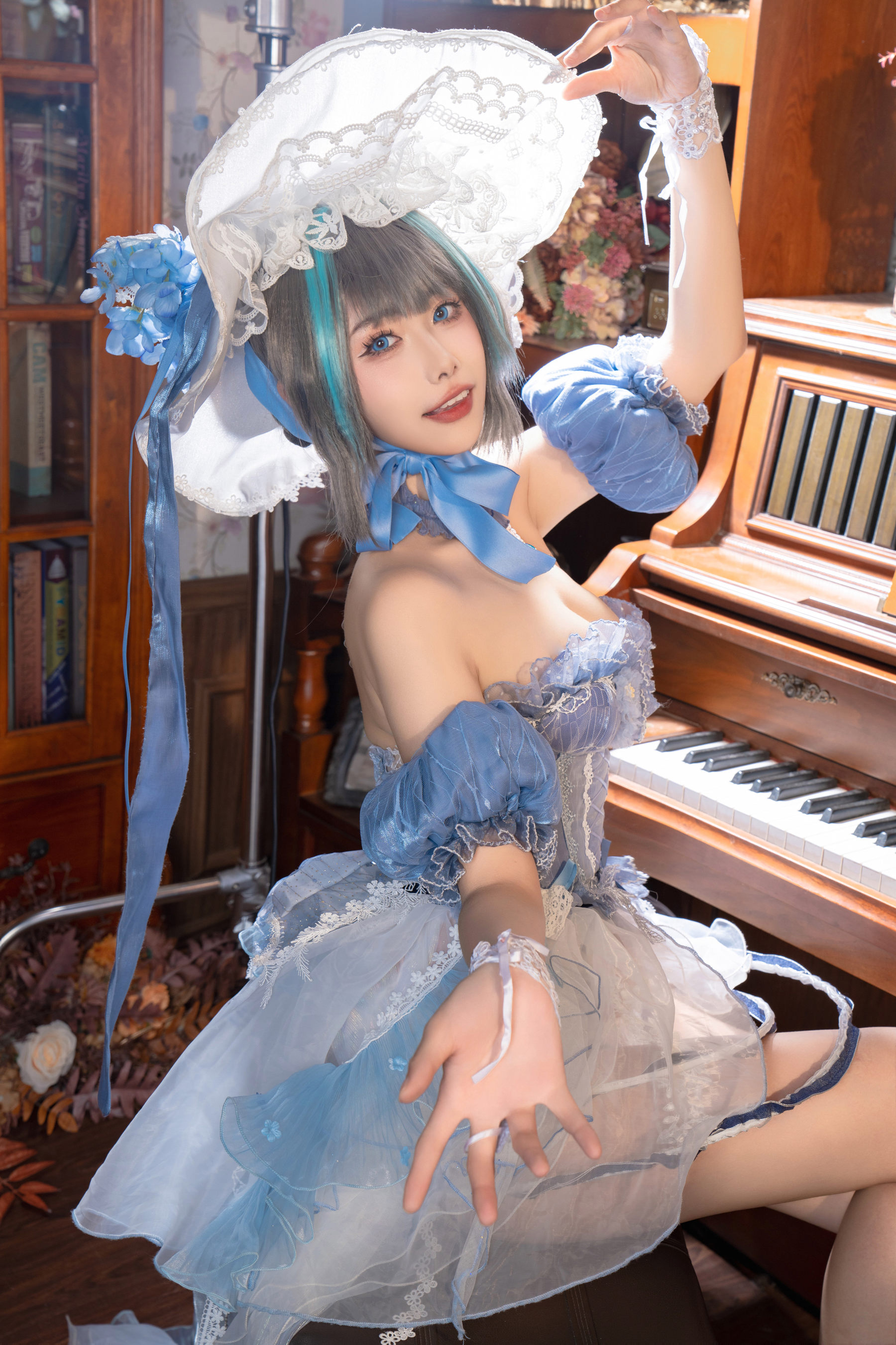 微博妹子Momoko葵葵 - 柴郡礼服