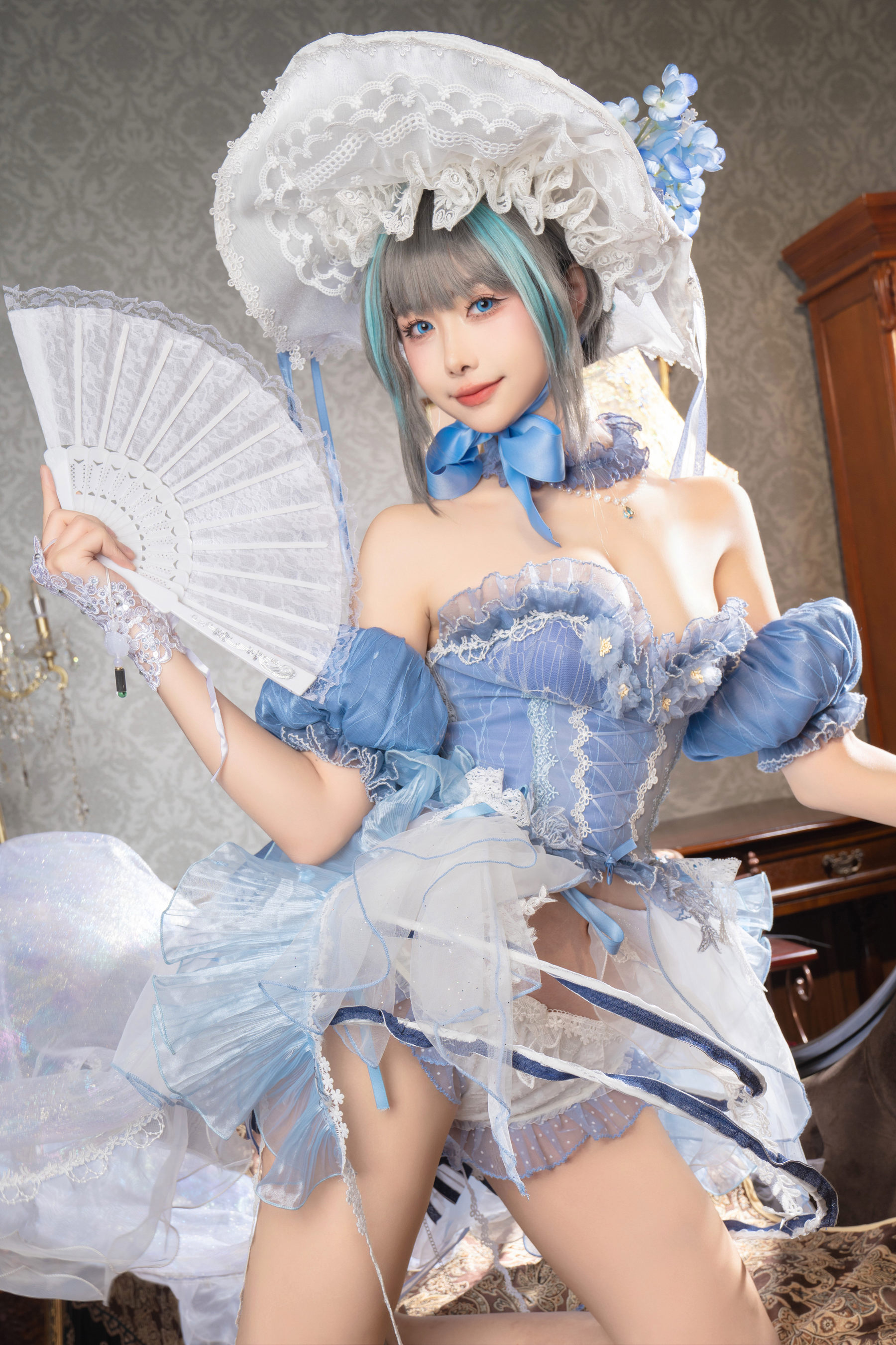 微博妹子Momoko葵葵 - 柴郡礼服