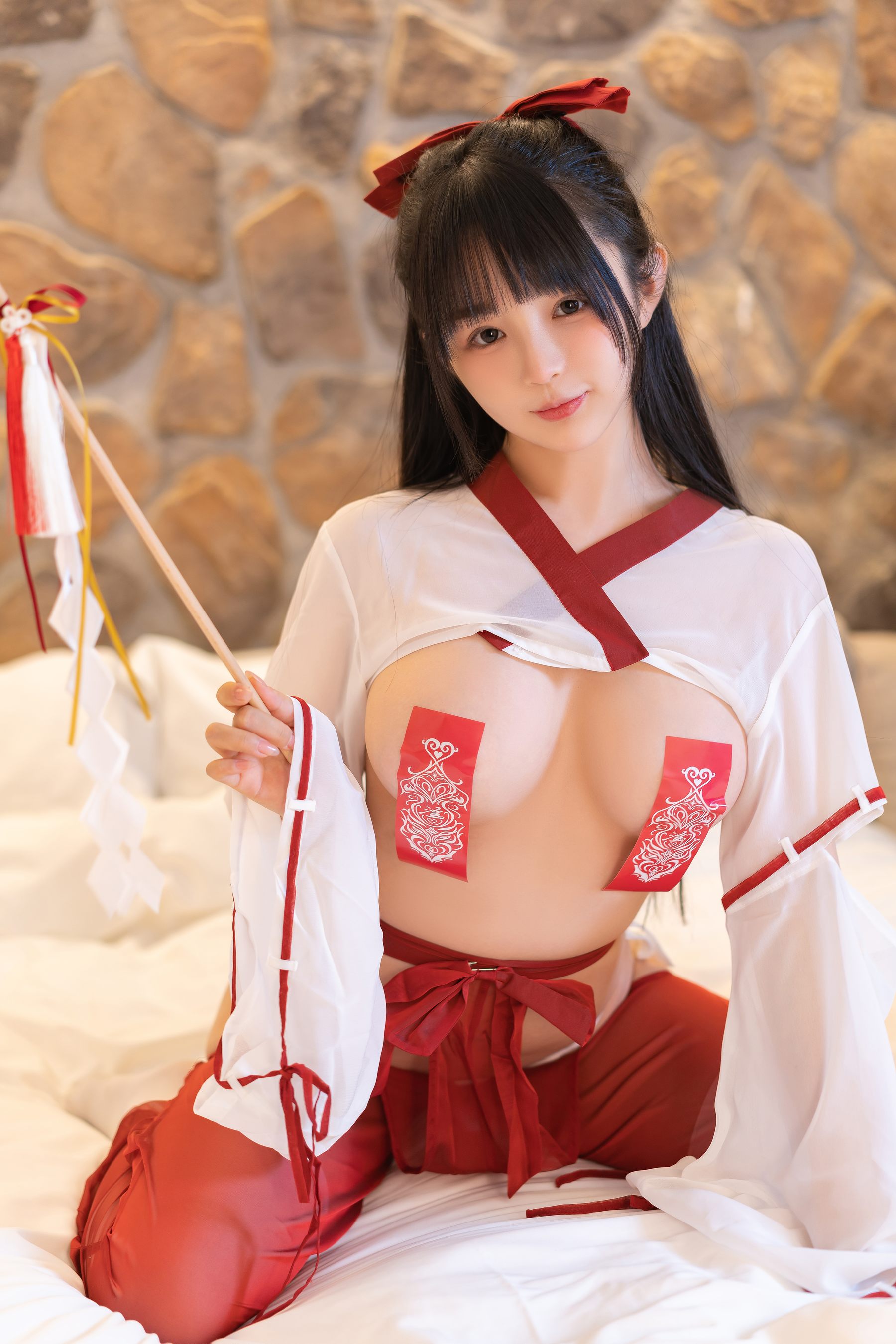 桜井宁宁 - 巫女