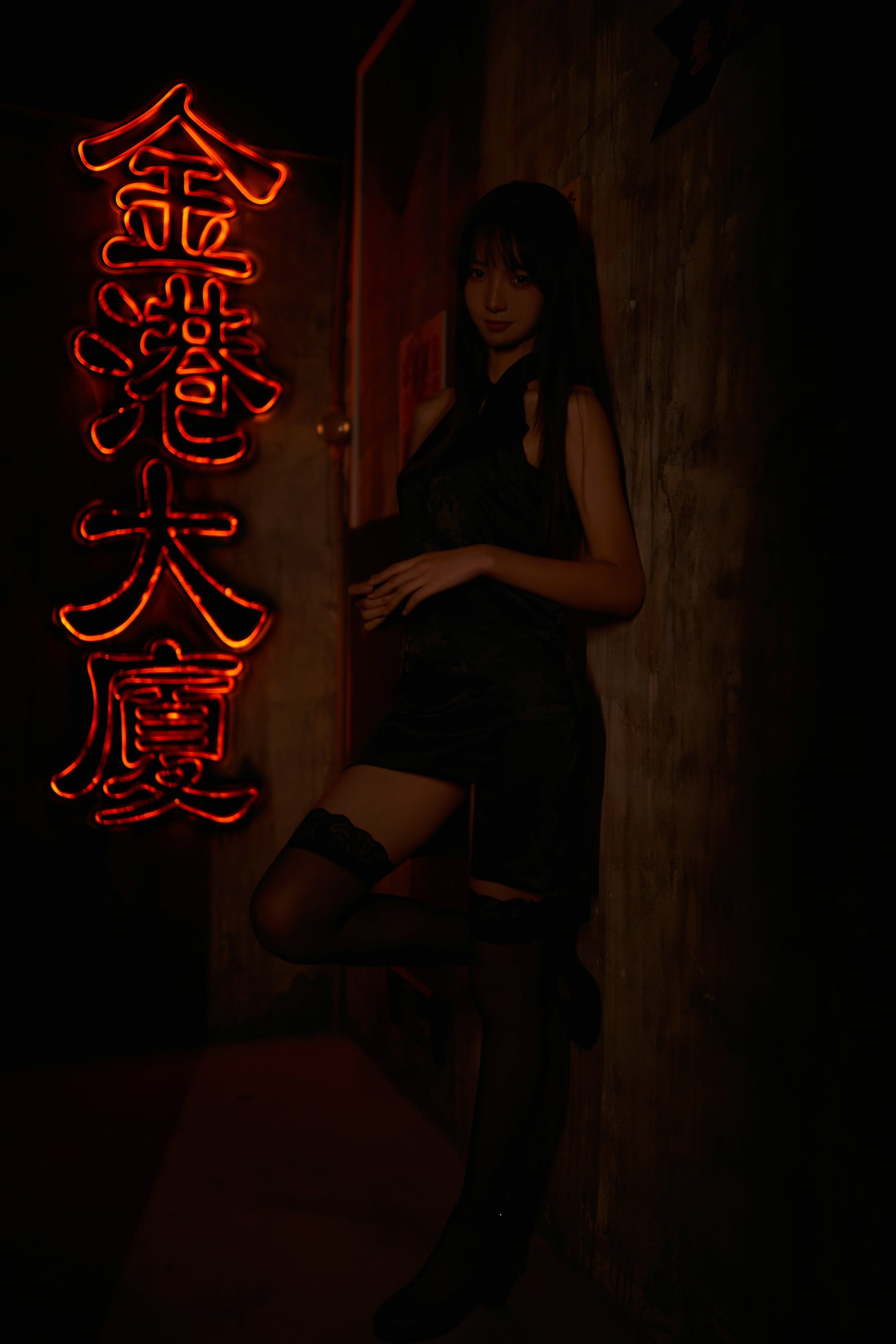 清纯妹子西瓜 - 神秘人密室