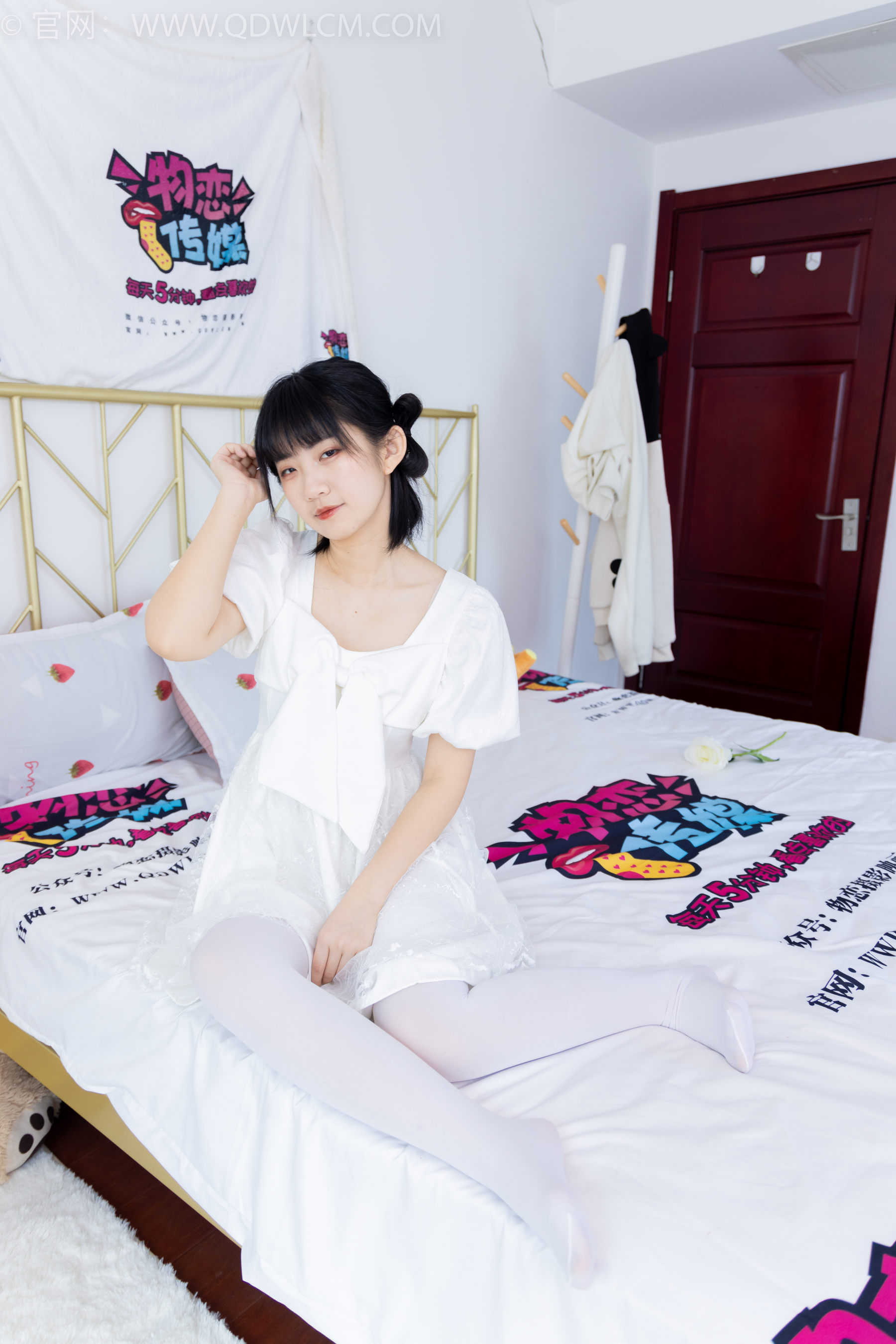 物恋传媒 No.1581 暗月-纯白茉莉