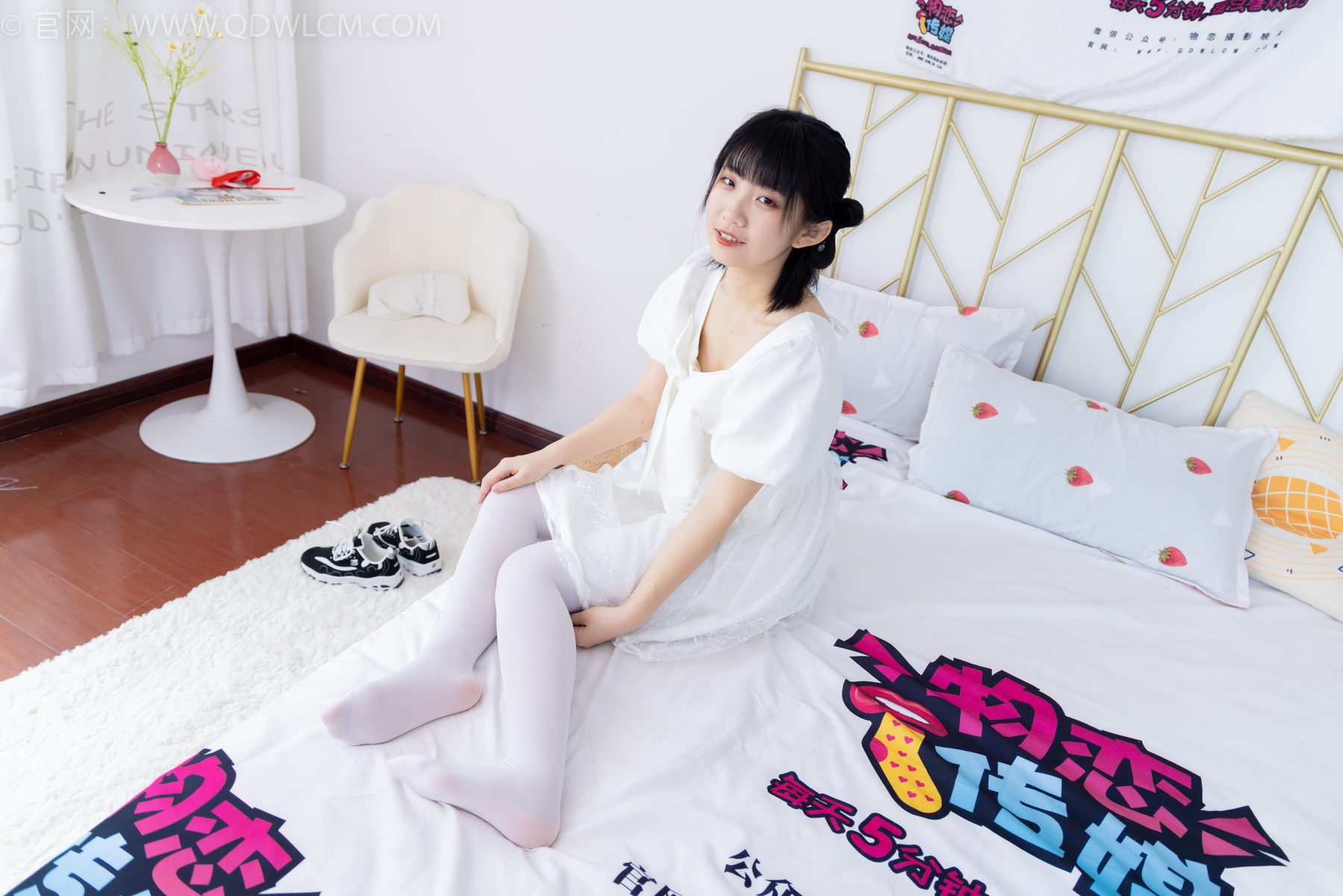 物恋传媒 No.1581 暗月-纯白茉莉