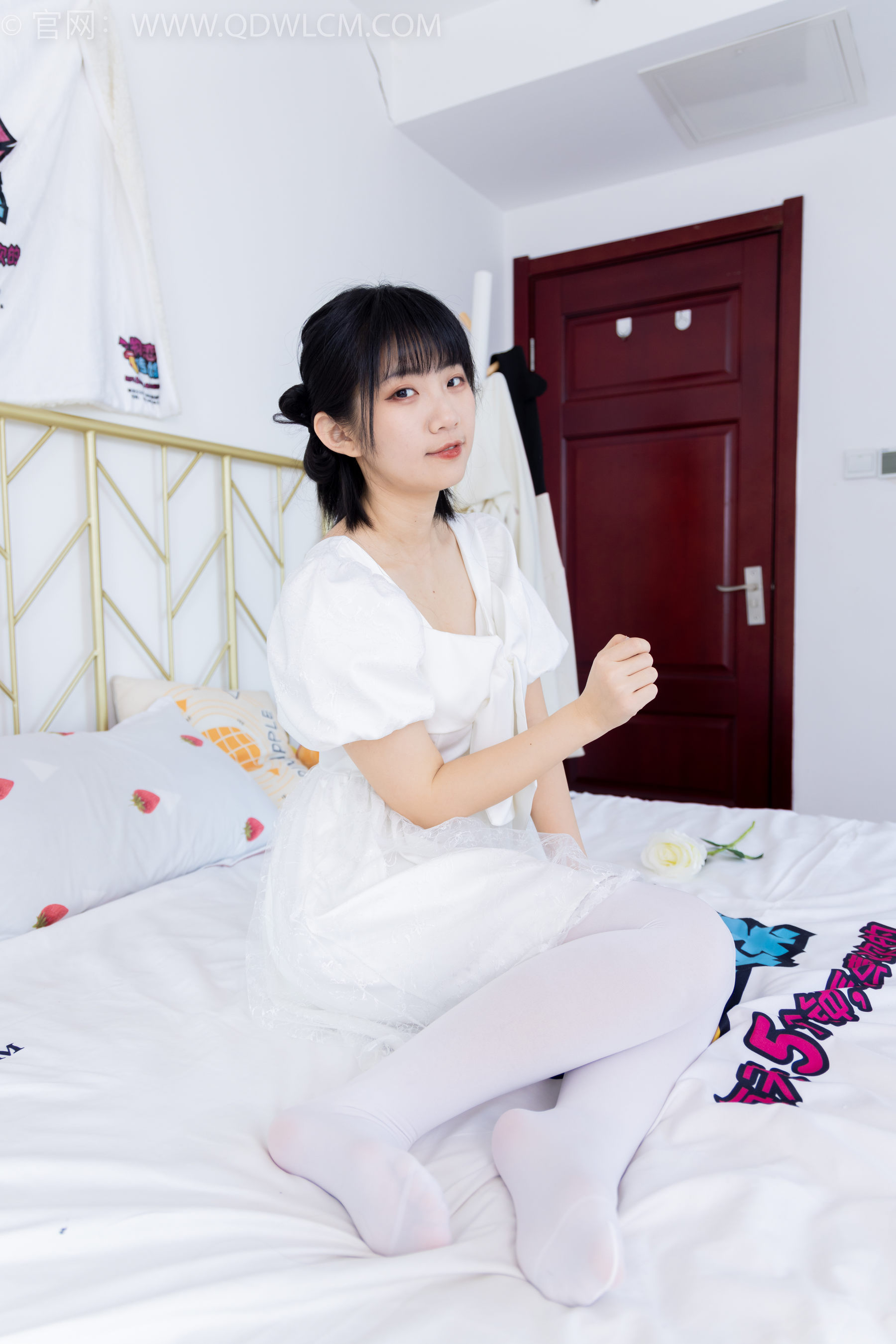 物恋传媒 No.1581 暗月-纯白茉莉