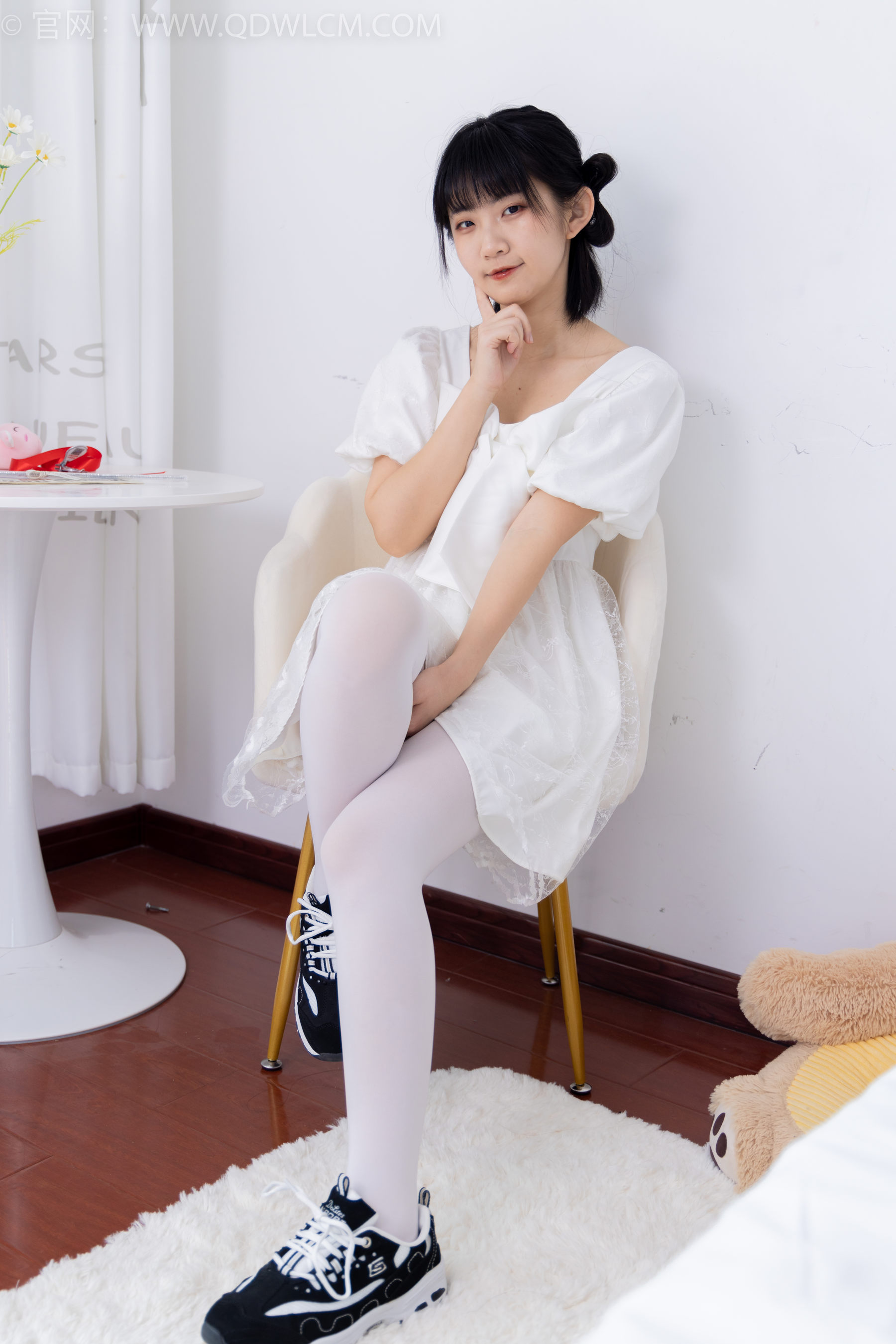 物恋传媒 No.1581 暗月-纯白茉莉