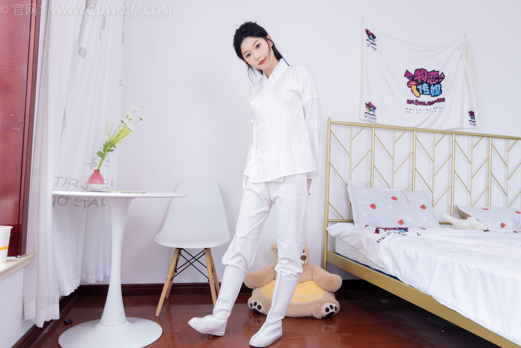 物恋传媒 No.1586 小竹-纯白小仙女