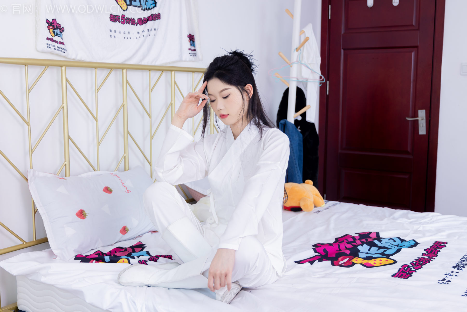 物恋传媒 No.1586 小竹-纯白小仙女