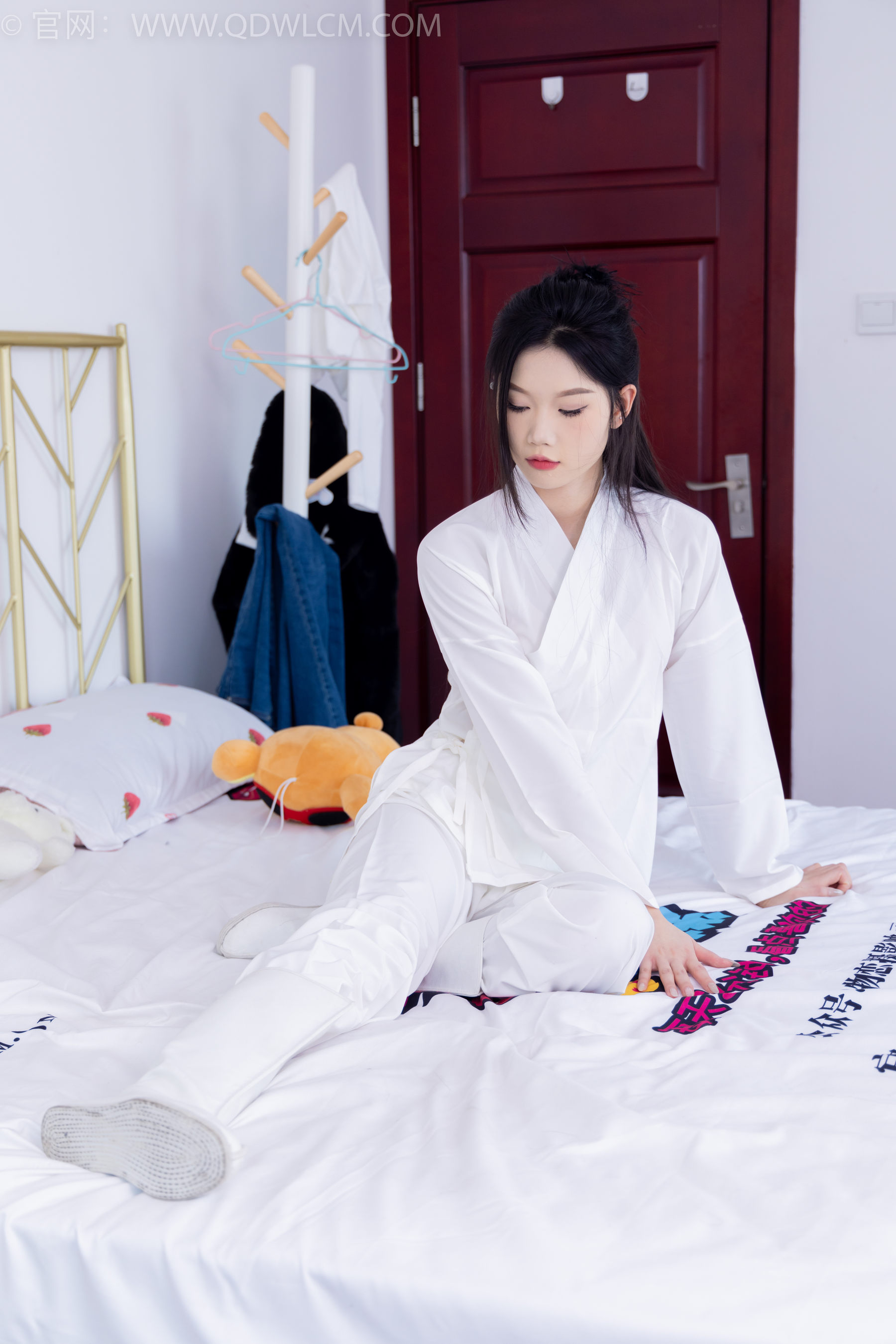 物恋传媒 No.1586 小竹-纯白小仙女