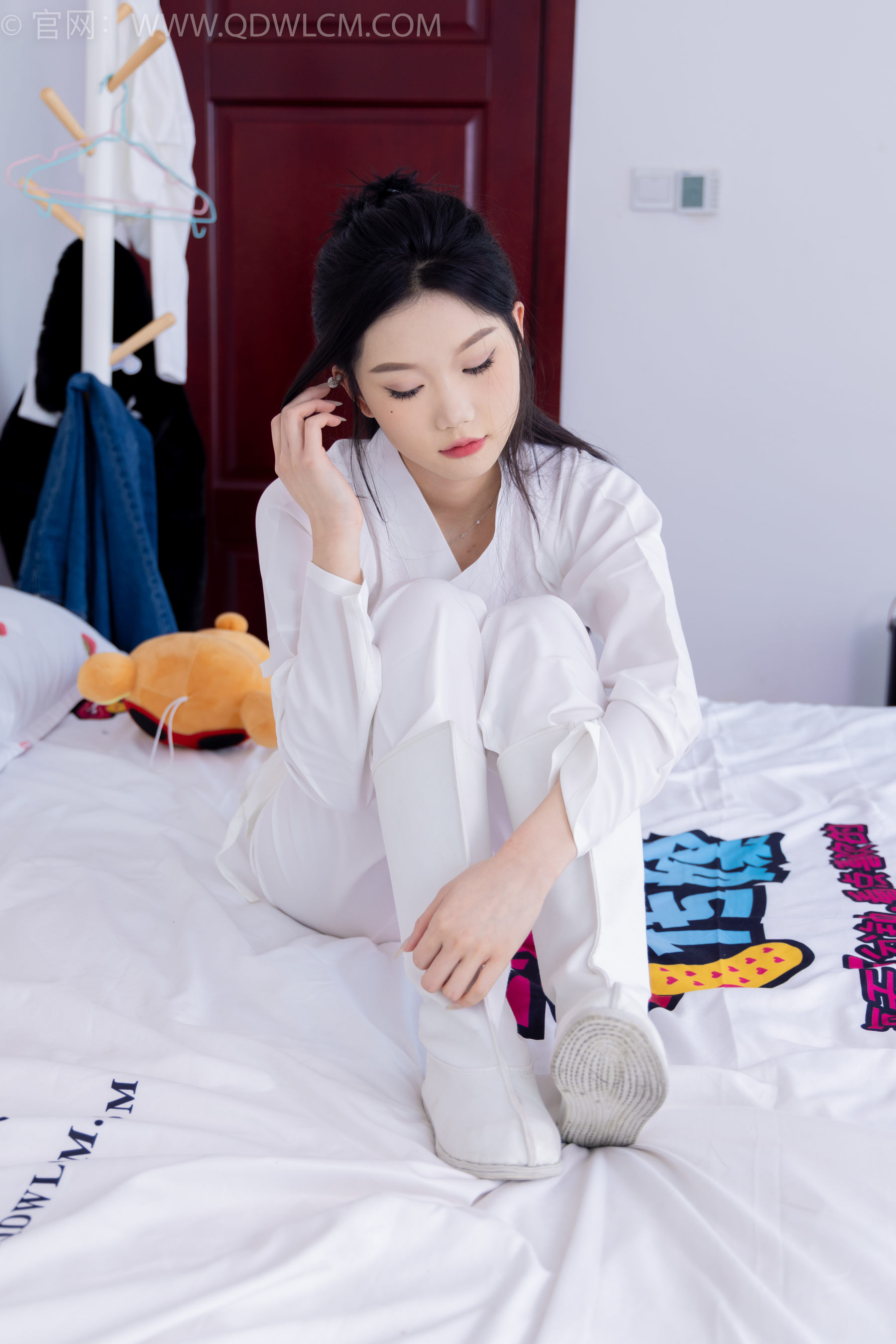 物恋传媒 No.1586 小竹-纯白小仙女