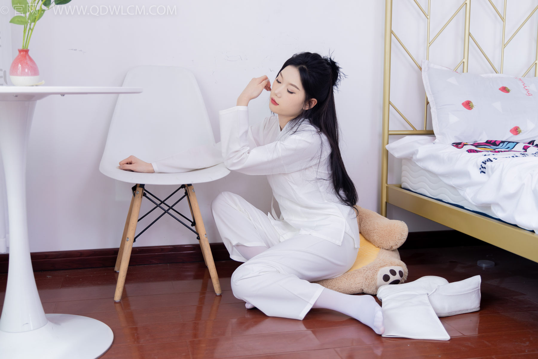物恋传媒 No.1586 小竹-纯白小仙女