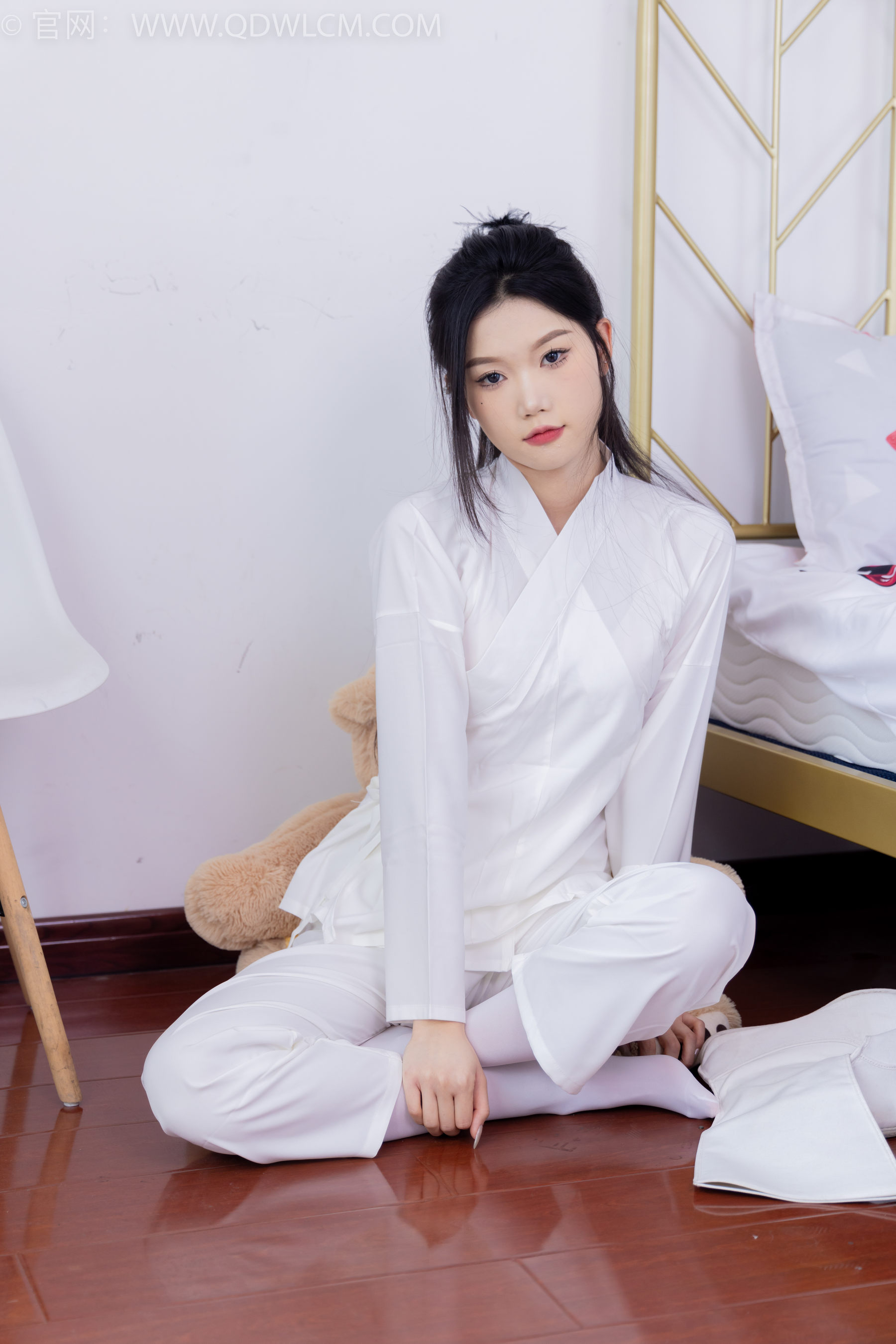 物恋传媒 No.1586 小竹-纯白小仙女