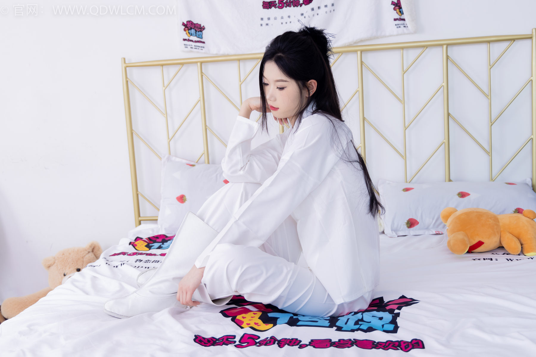物恋传媒 No.1586 小竹-纯白小仙女