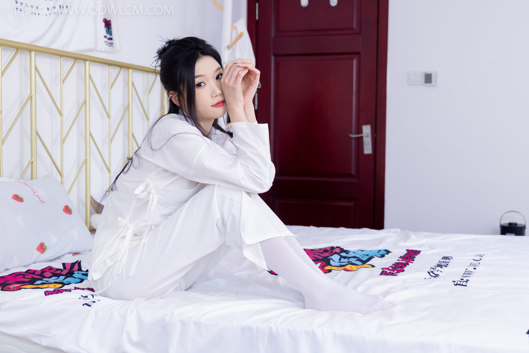 物恋传媒 No.1586 小竹-纯白小仙女