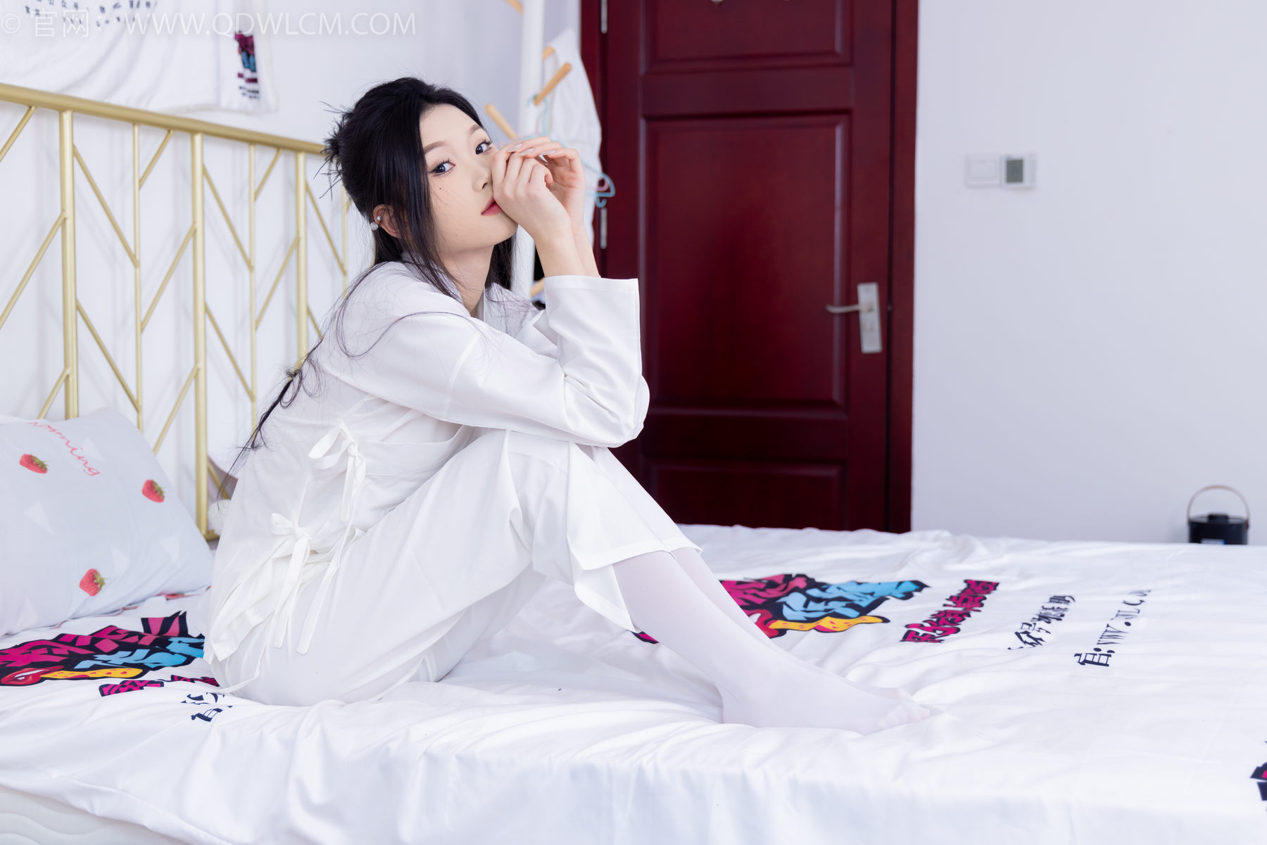 物恋传媒 No.1586 小竹-纯白小仙女