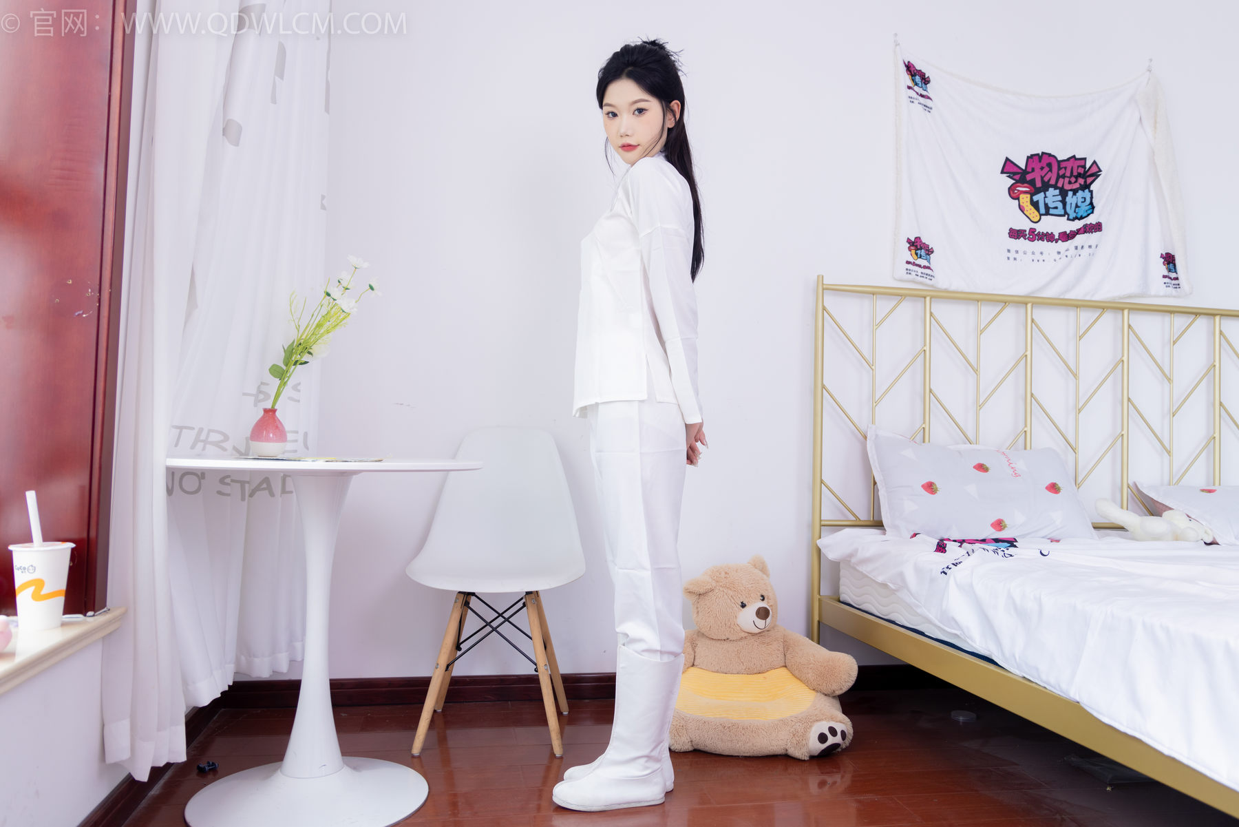物恋传媒 No.1586 小竹-纯白小仙女