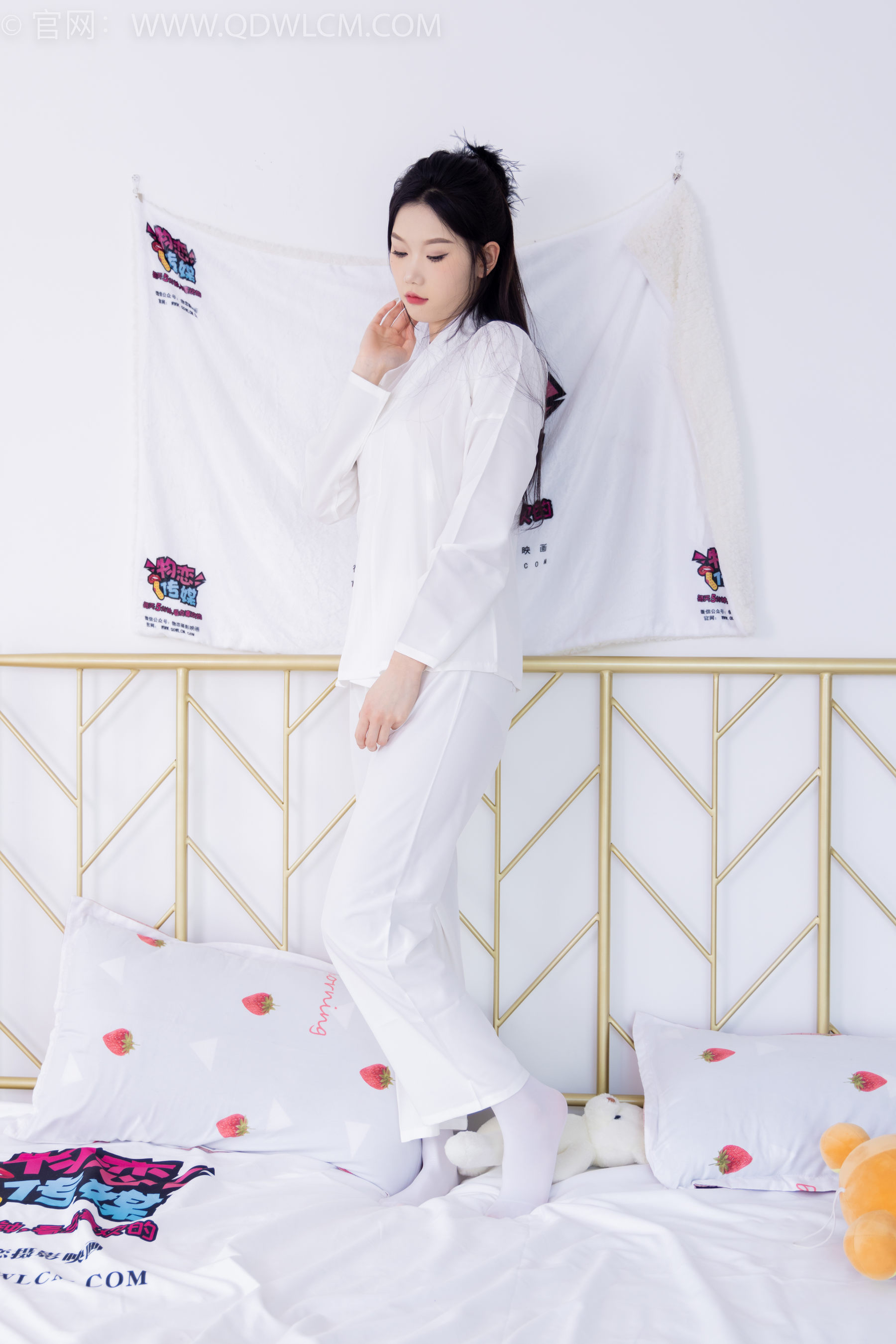 物恋传媒 No.1586 小竹-纯白小仙女
