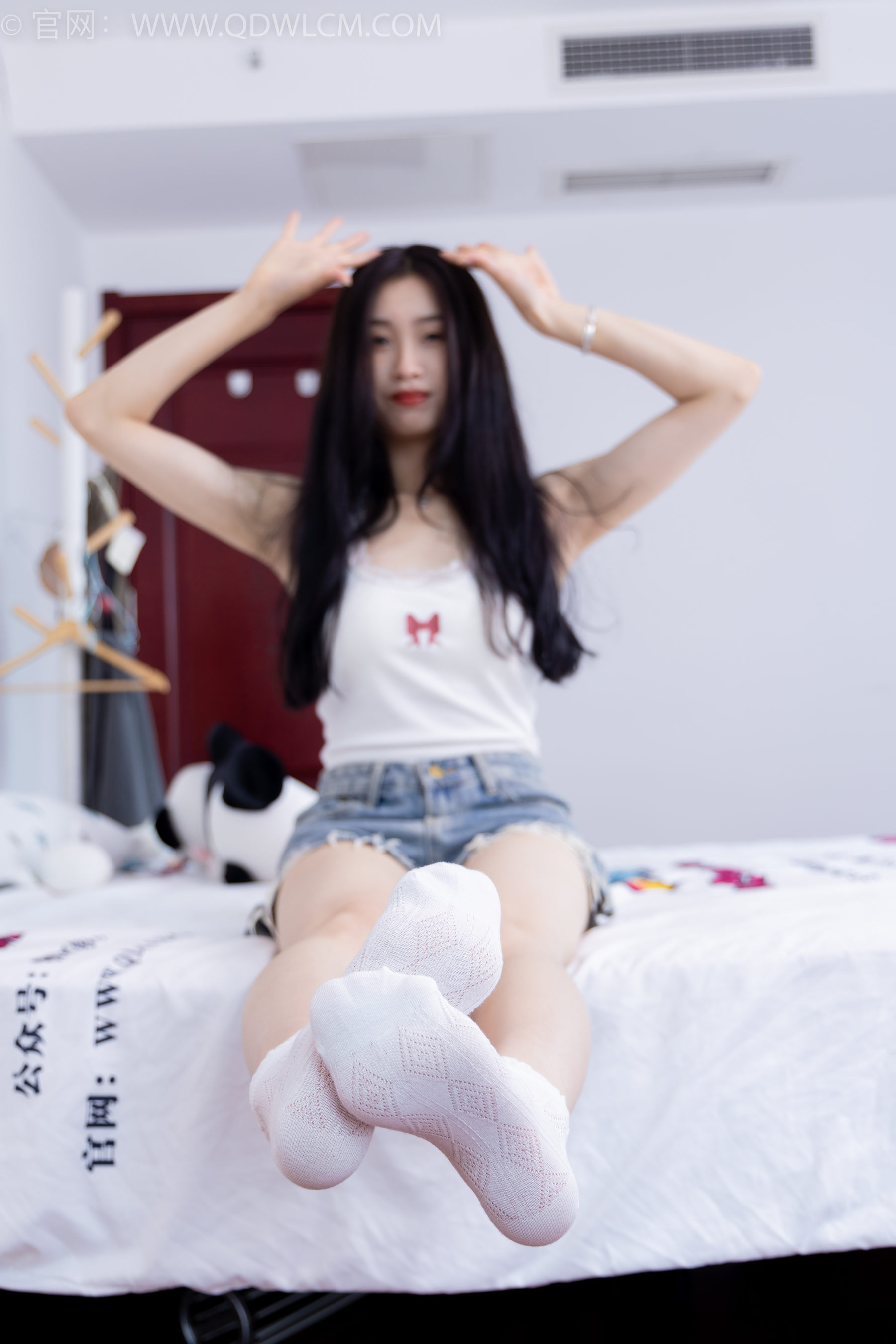 物恋传媒 No.1608 绒绒-情情爱爱
