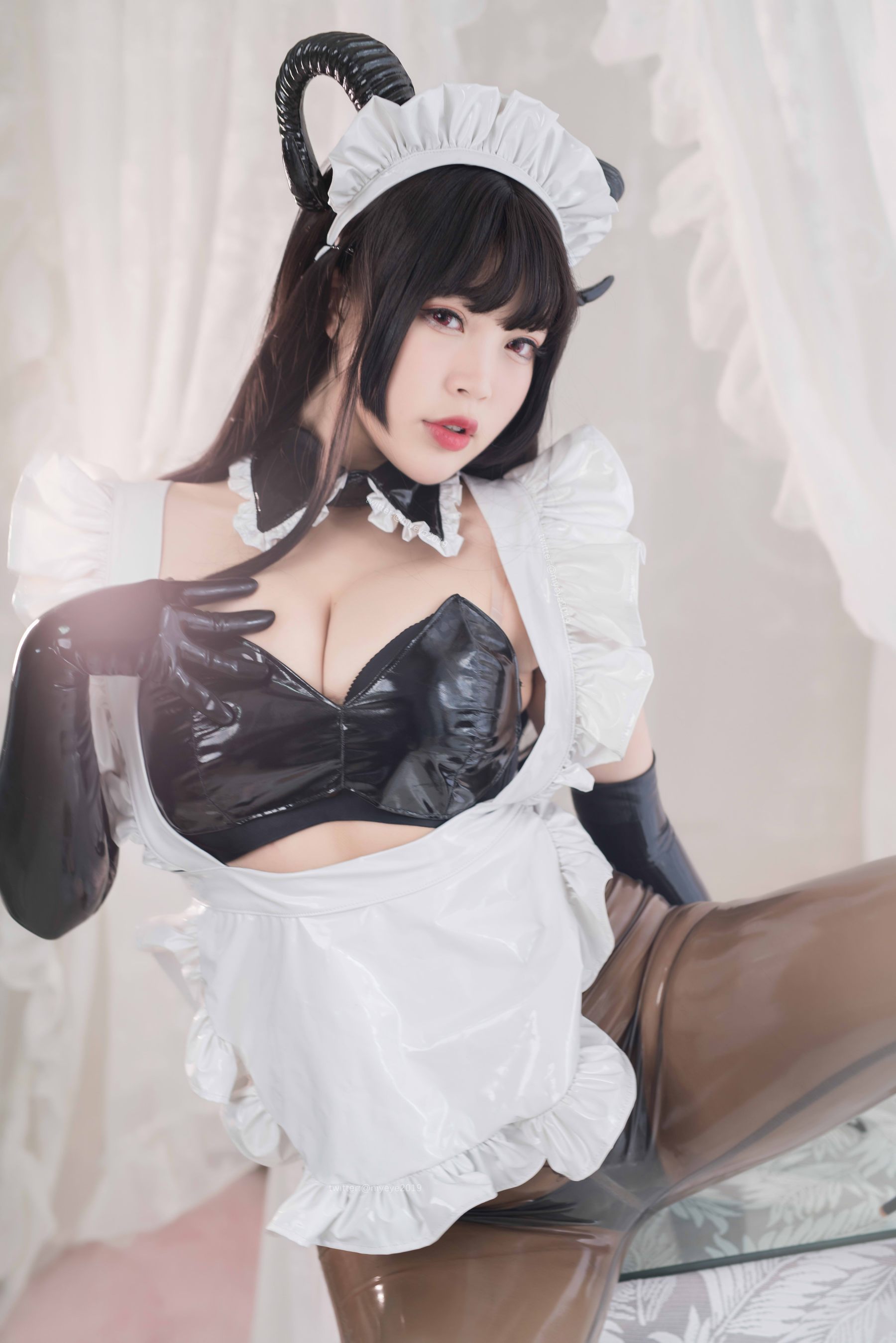 萌系小姐姐-白烨- - 胶衣魅魔姐姐