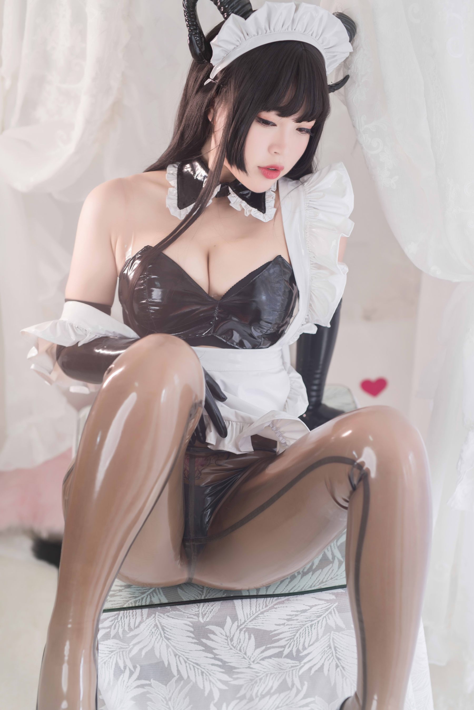萌系小姐姐-白烨- - 胶衣魅魔姐姐