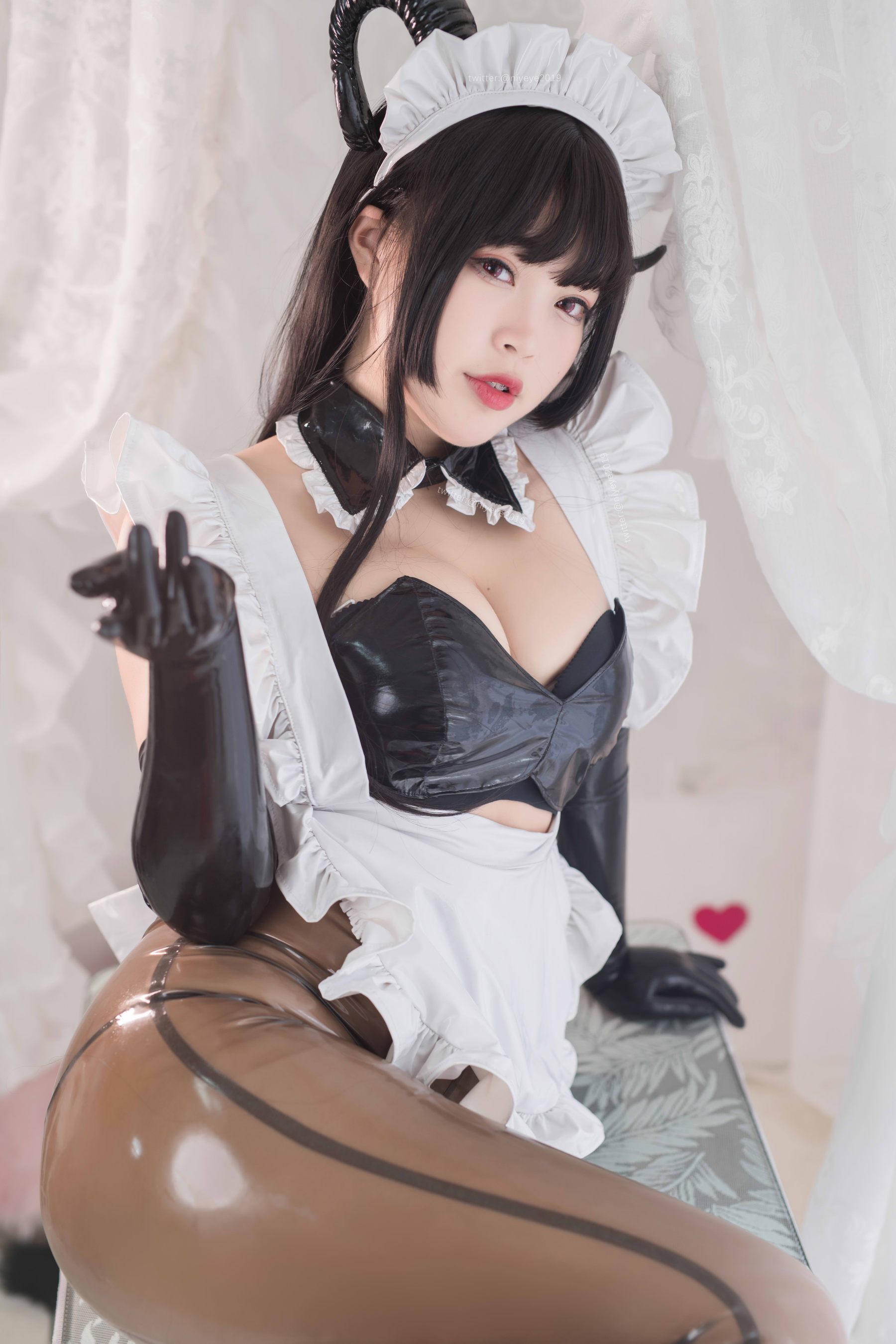 萌系小姐姐-白烨- - 胶衣魅魔姐姐
