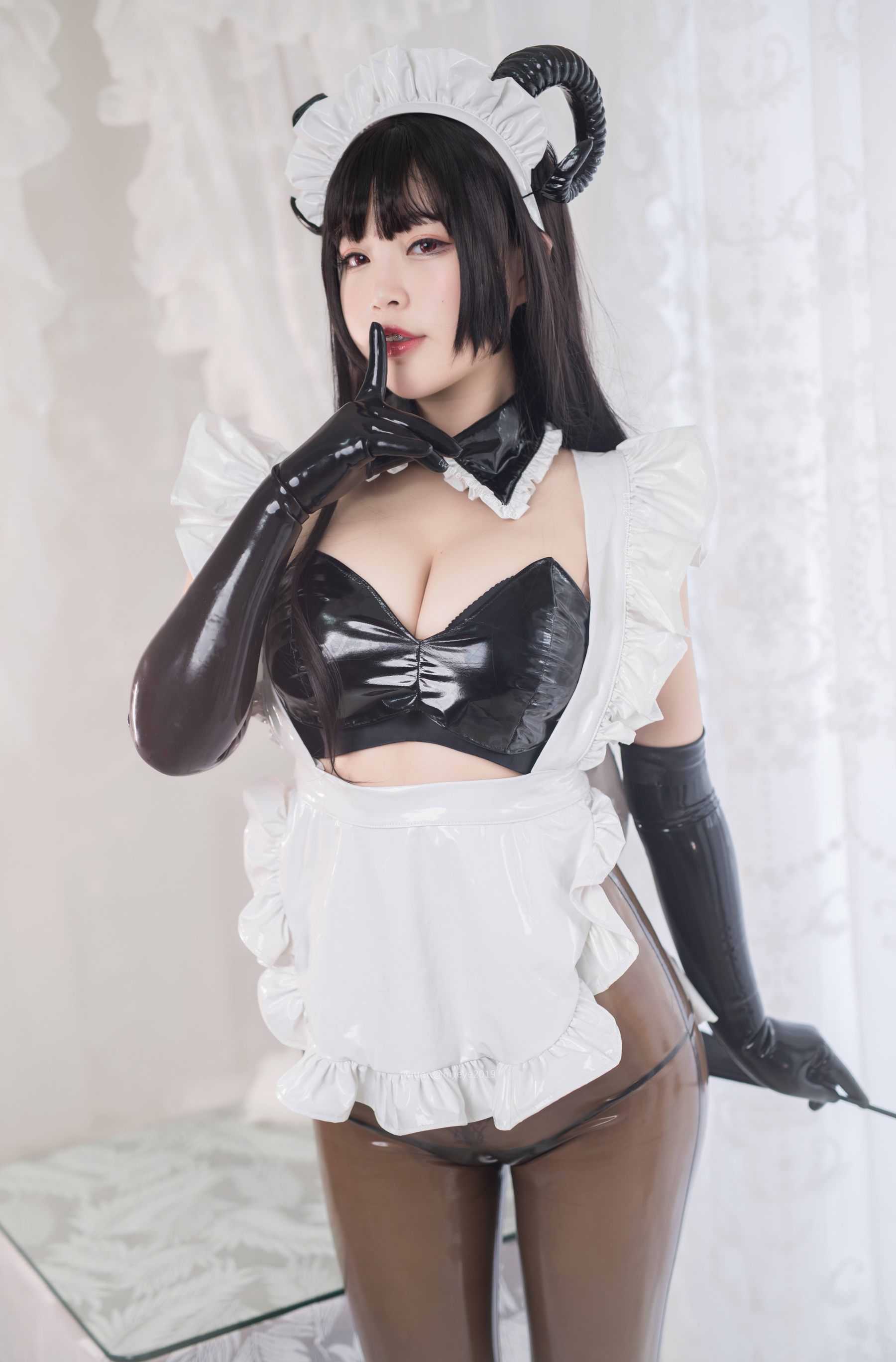 萌系小姐姐-白烨- - 胶衣魅魔姐姐