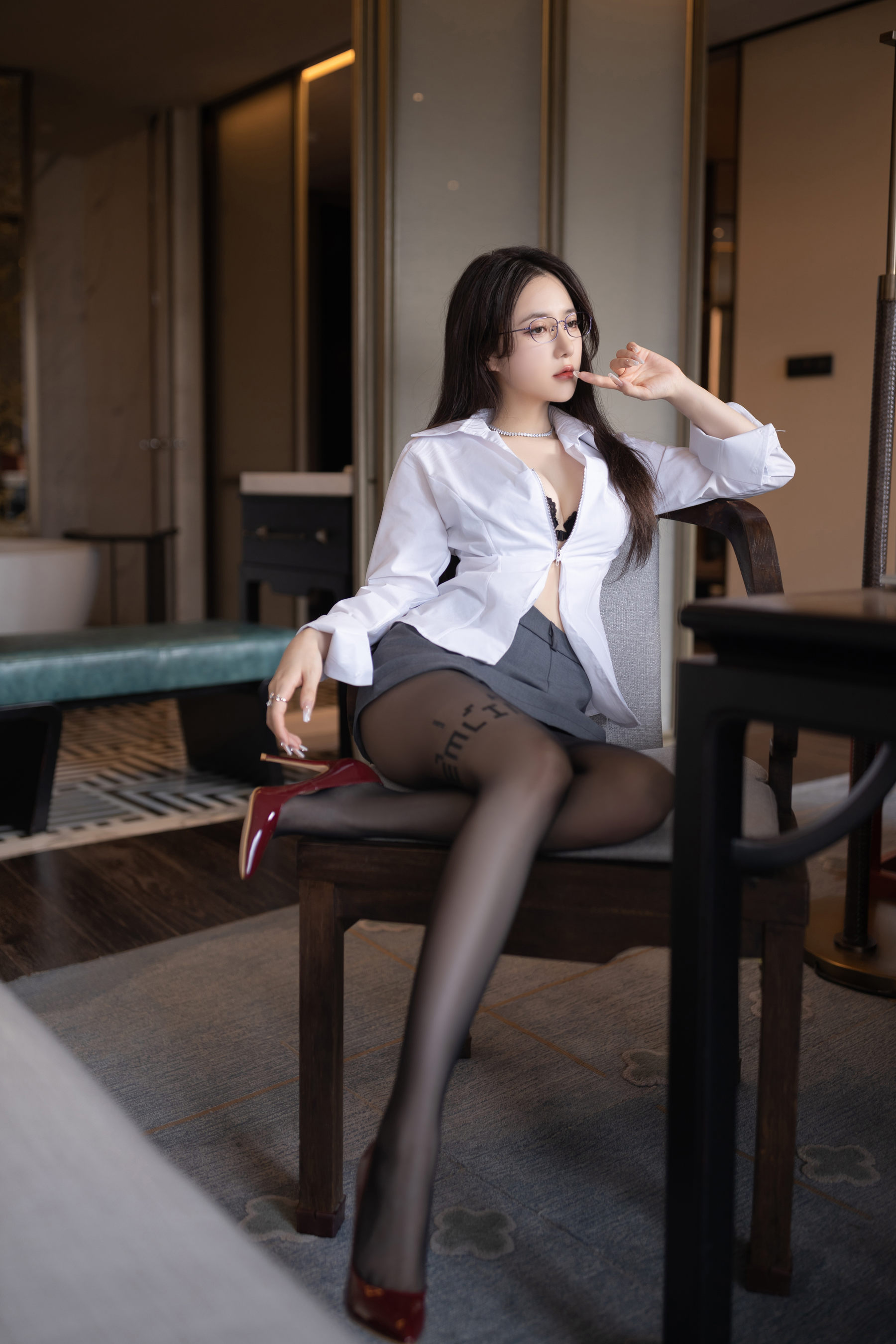 鱼子酱都市丽人写真
