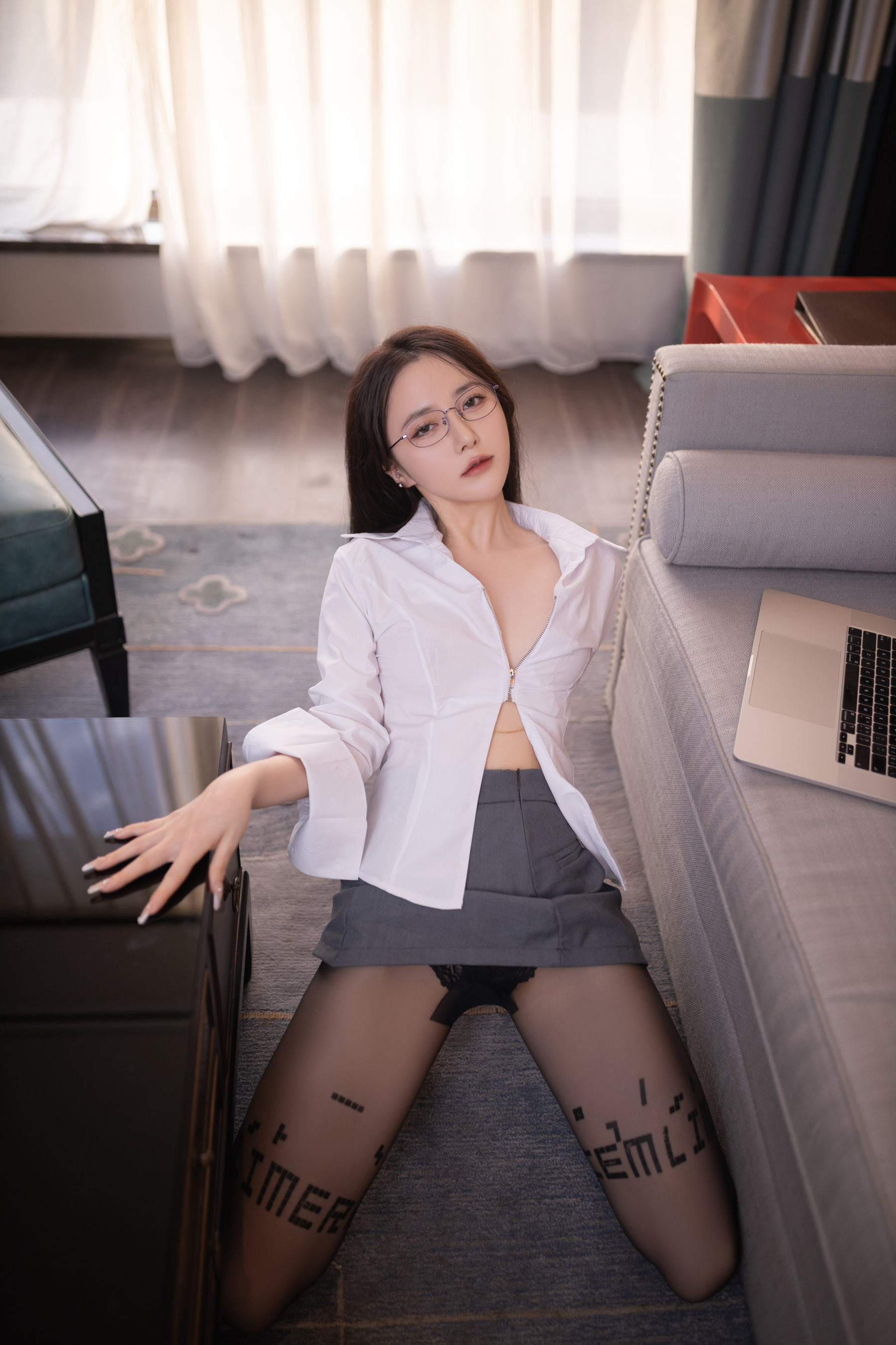 鱼子酱都市丽人写真