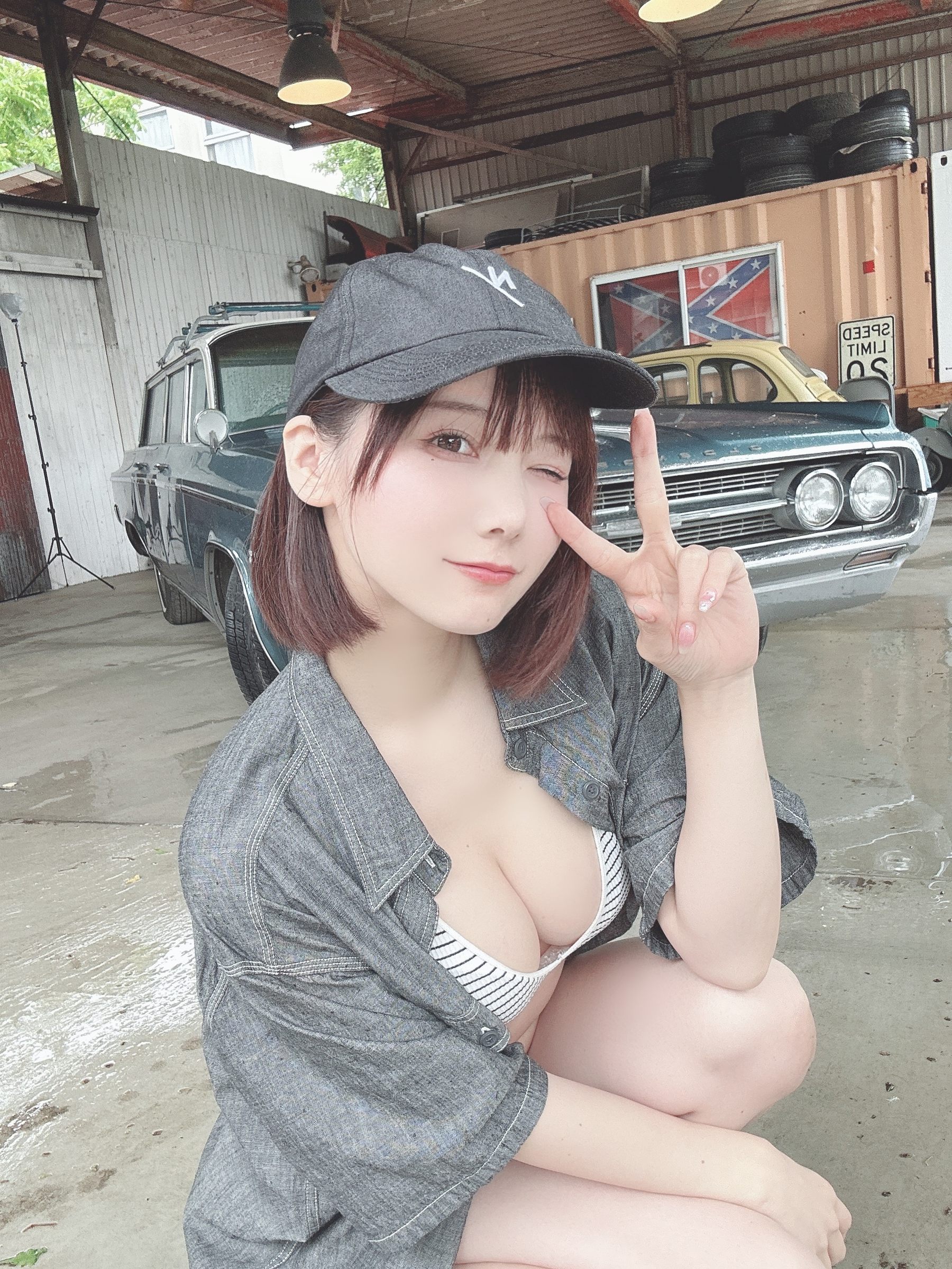 日本甜美COSERけんけん[fantia] 2023.06 クラシックカー×グラビア