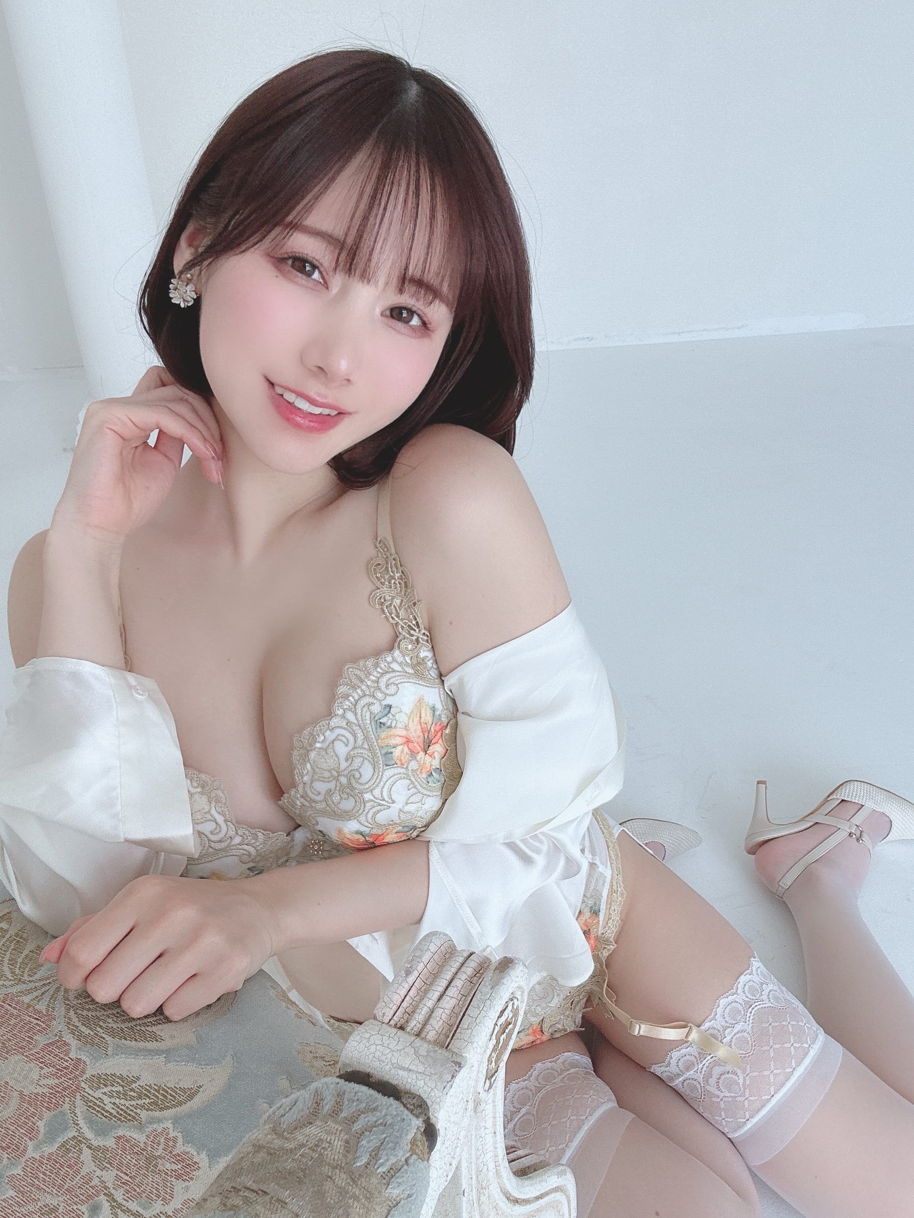日本甜美COSERけんけん[fantia] 2023.5月 白衬衫