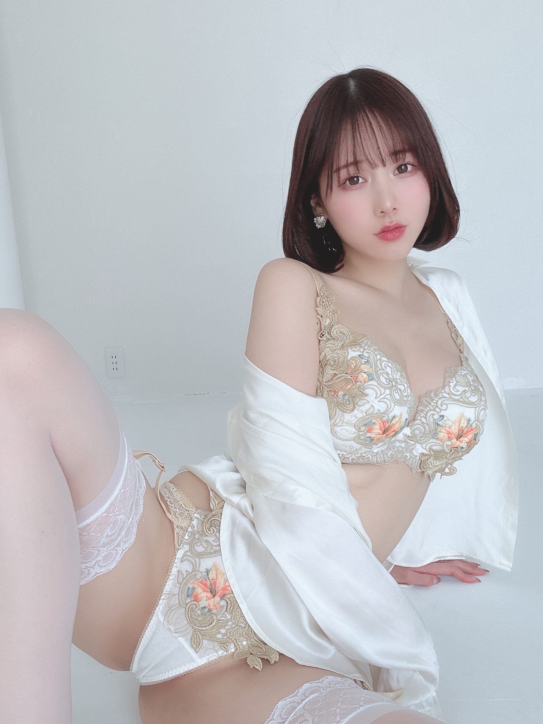 日本甜美COSERけんけん[fantia] 2023.5月 白衬衫