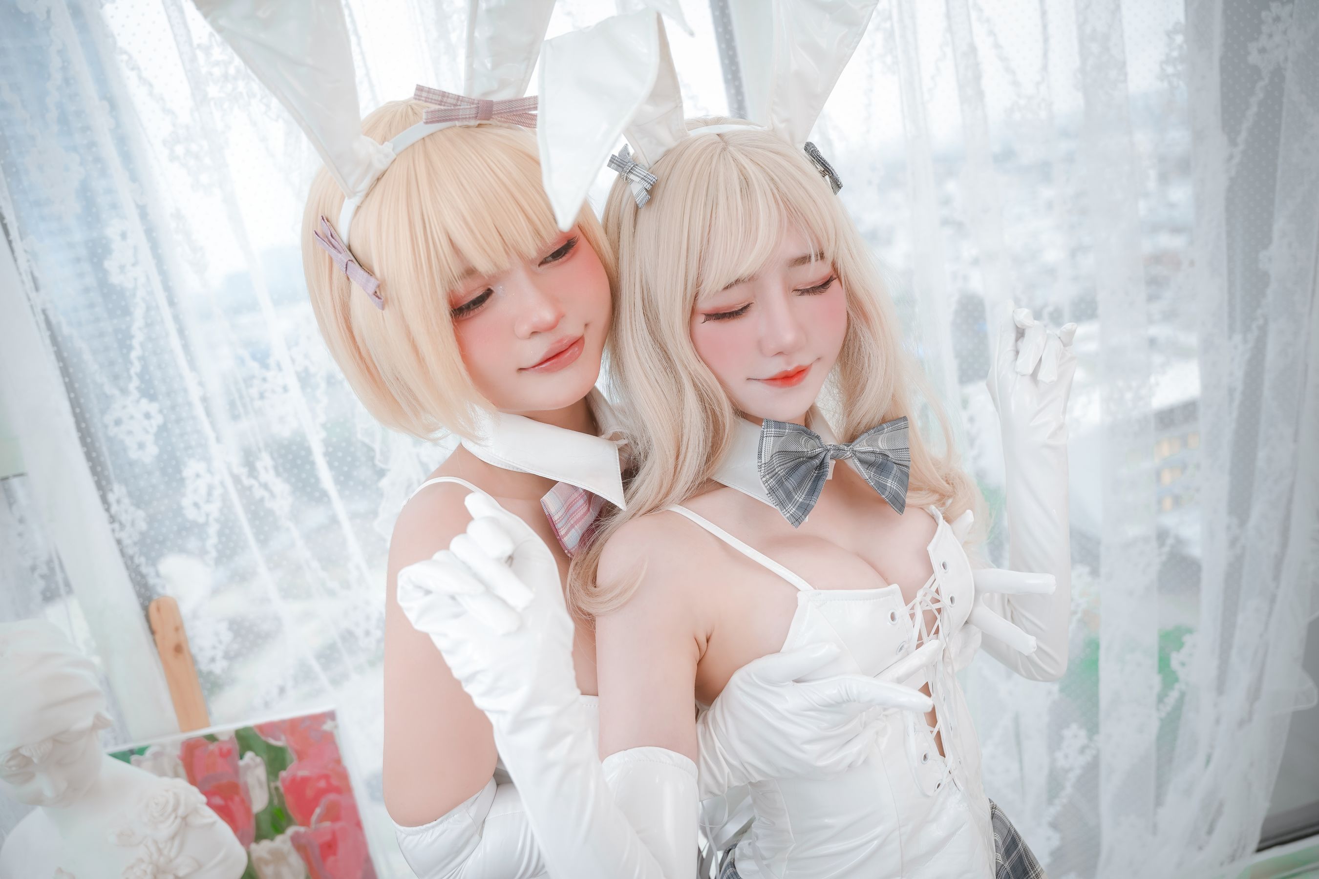 Azami & Sally Dorasnow - White Bunny Girl