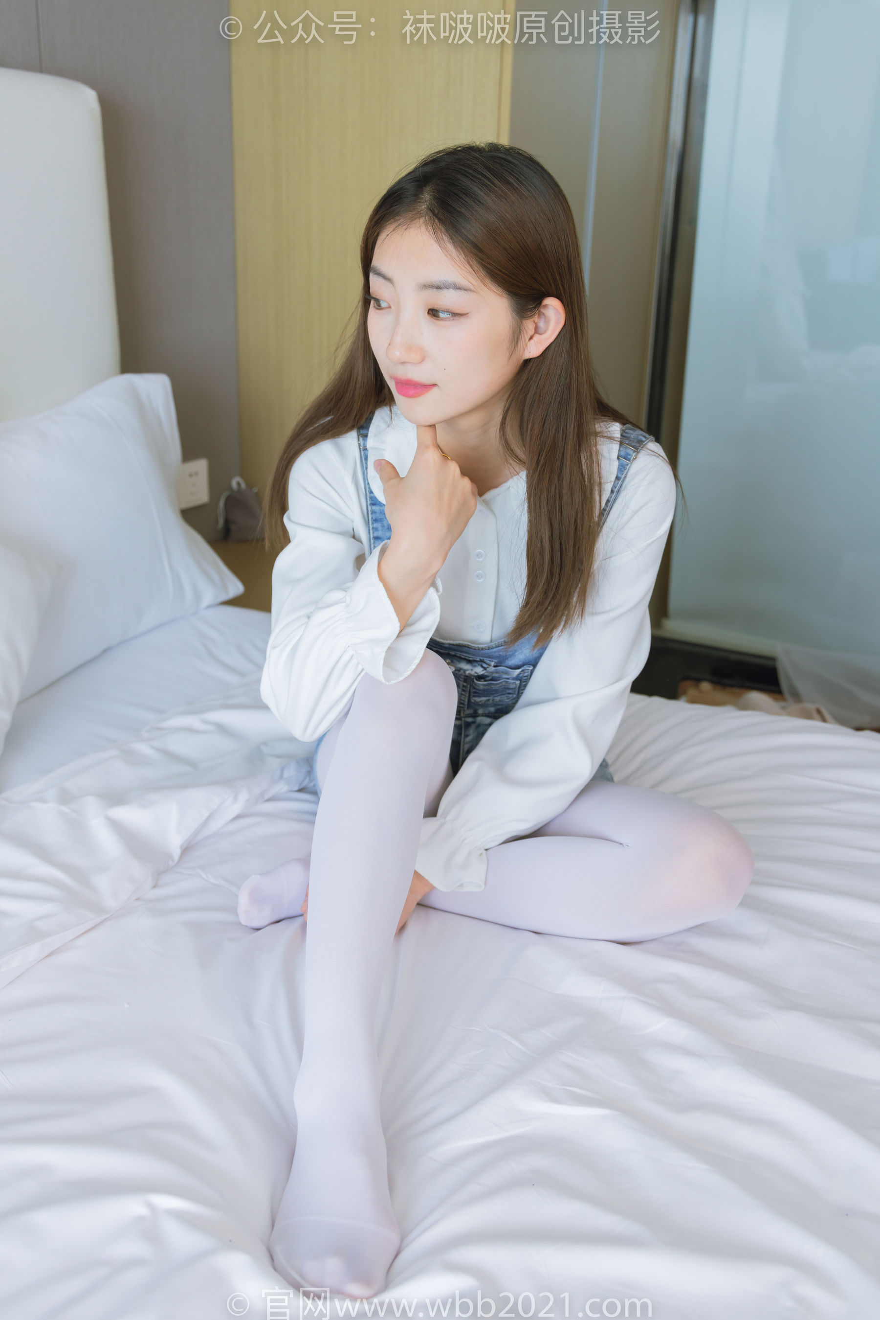 BoBoSocks袜啵啵 No.261 小沫 -板鞋、厚白丝