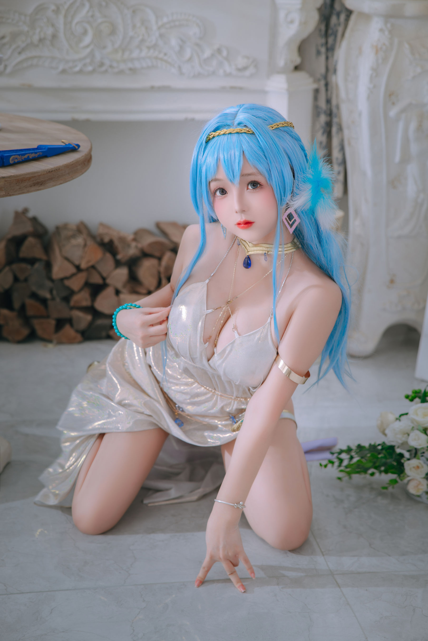 Cosplay日奈娇 - 海伦礼服