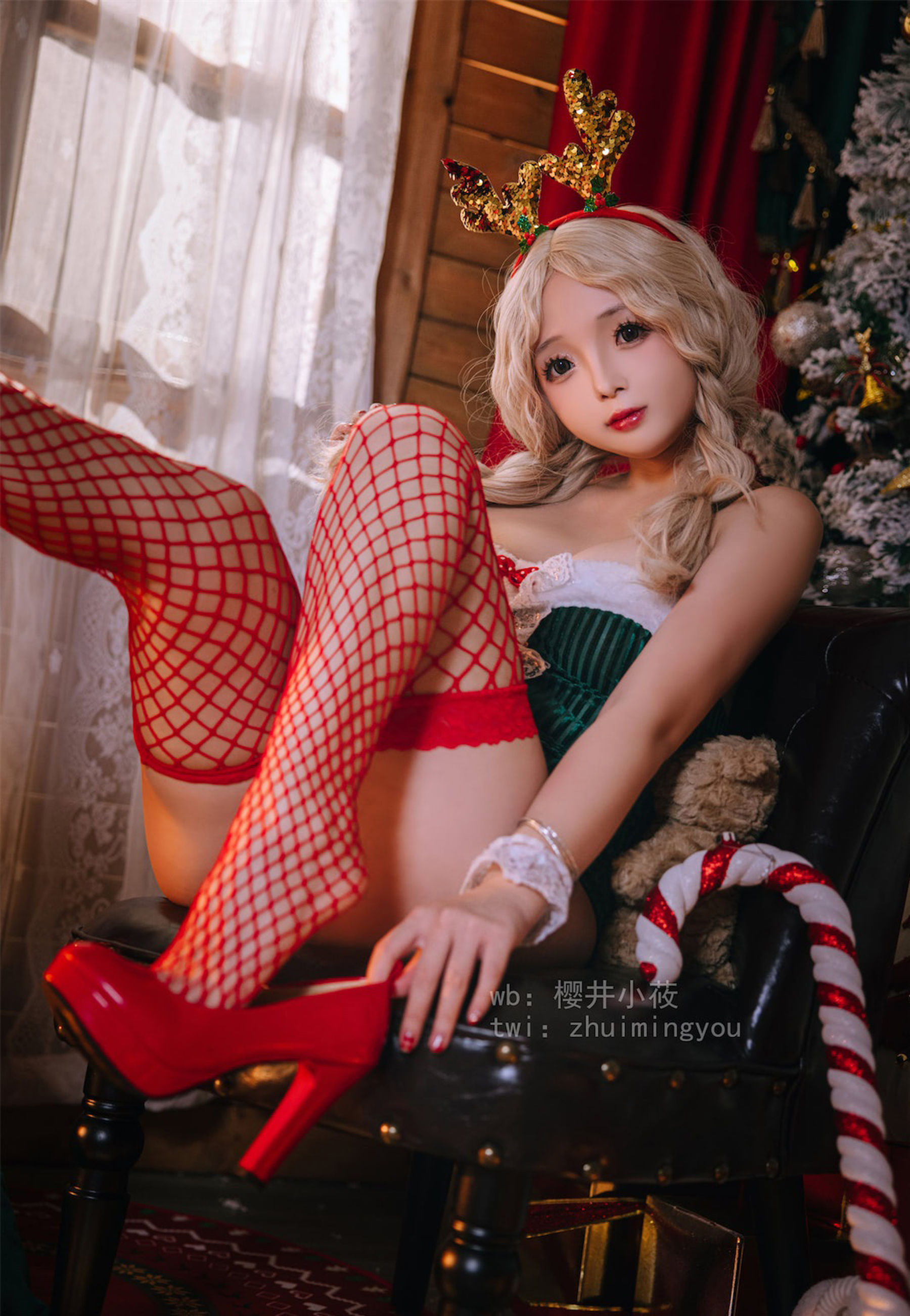 Cosplay日奈娇 - 鹿女郎