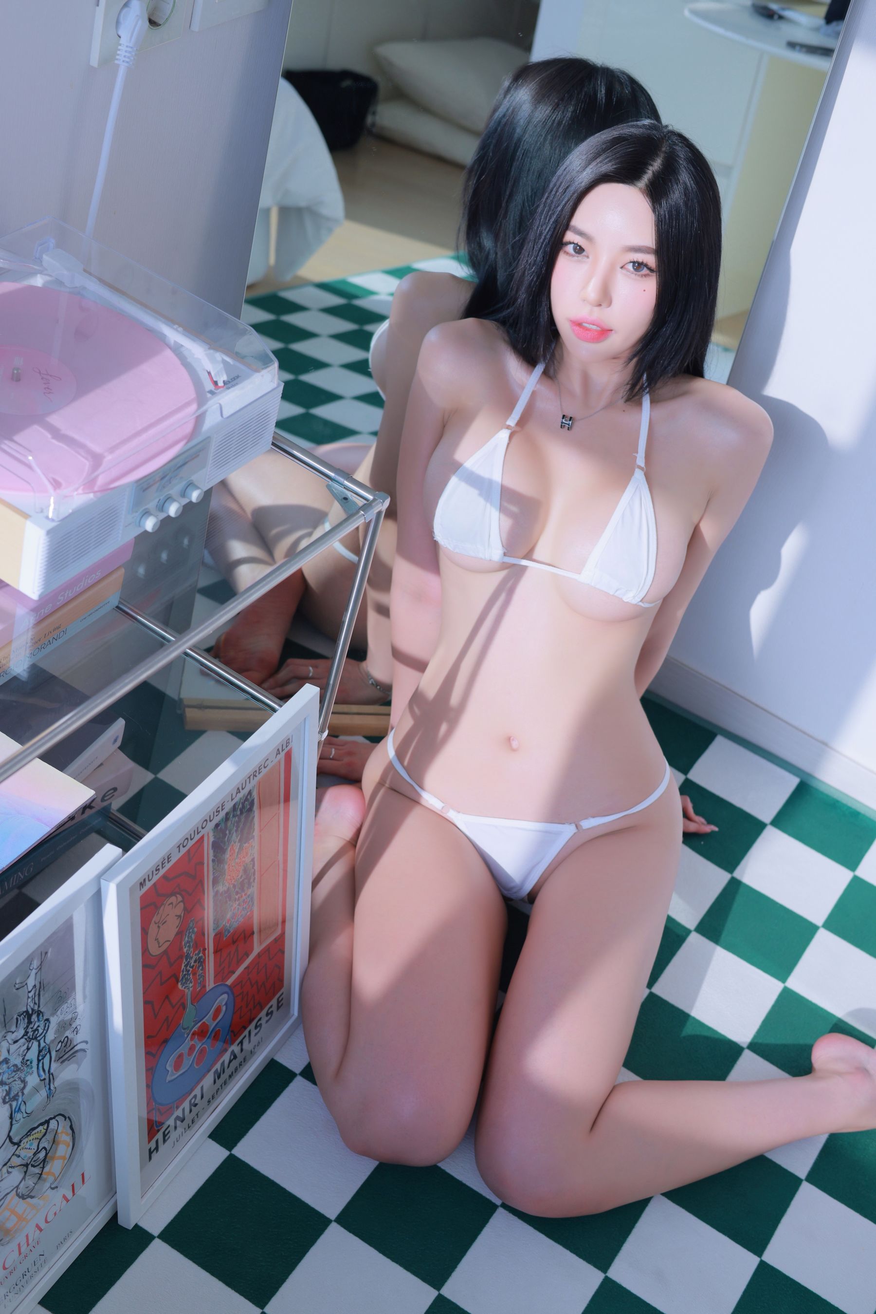 Dongeuran - Micro Bikini