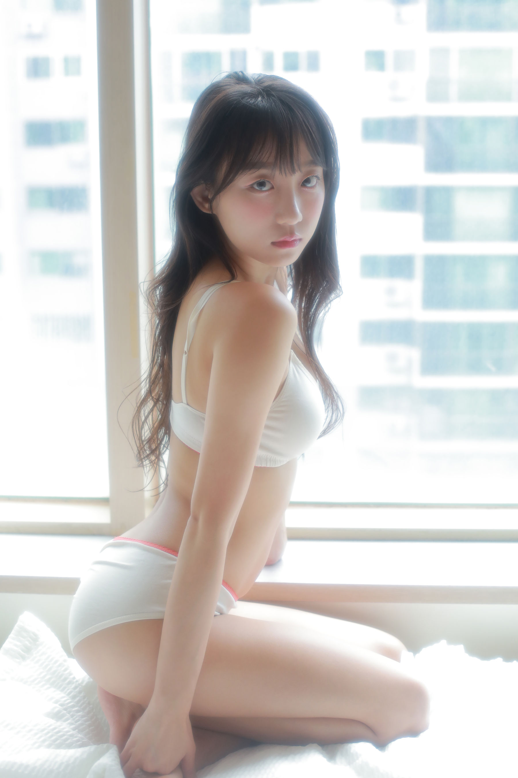 Eunji Pyo Vol.02 - Home  肉色内衣