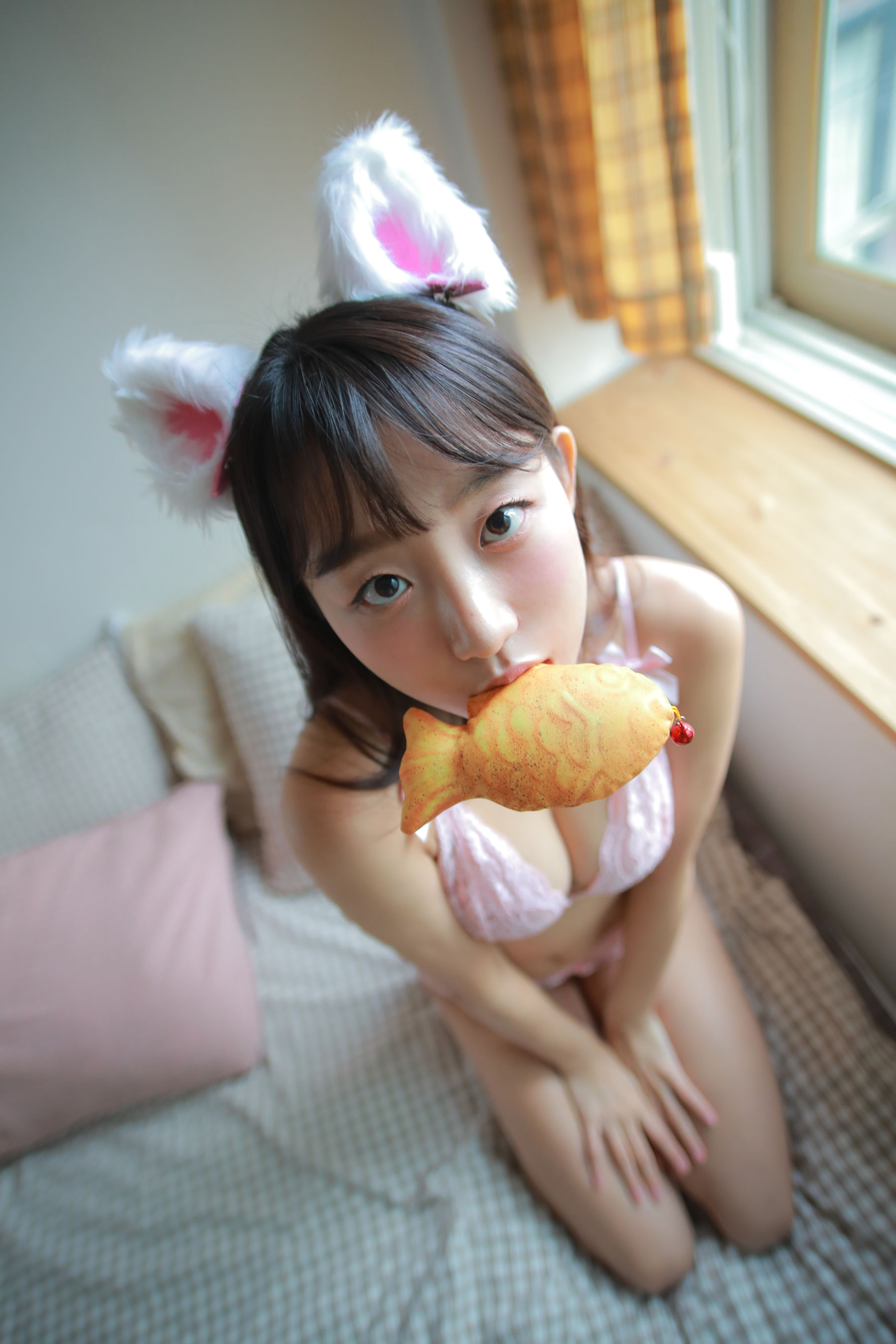 Eunji Pyo Vol.02 - Home 猫女郎