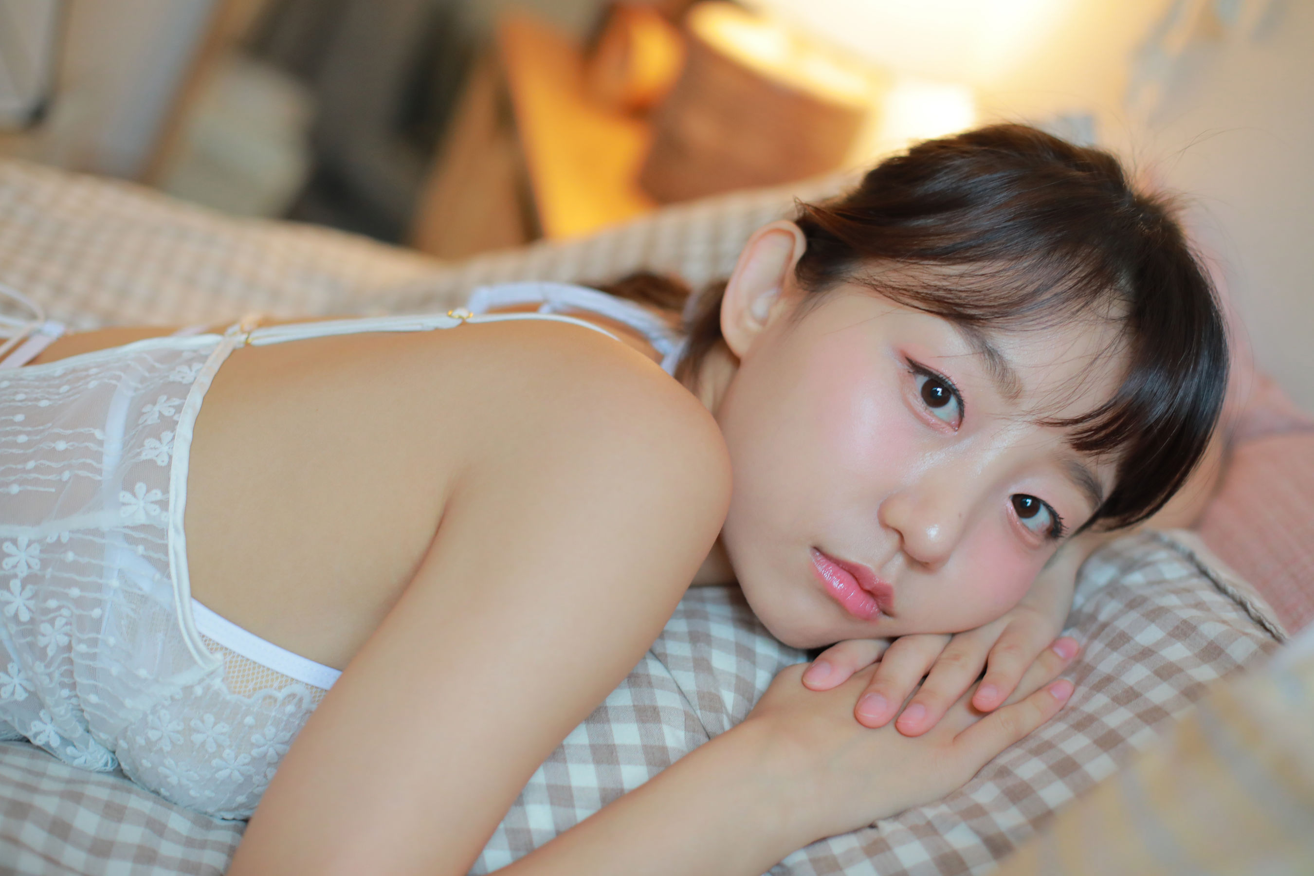 Eunji Pyo Vol.02 - Home 薄纱
