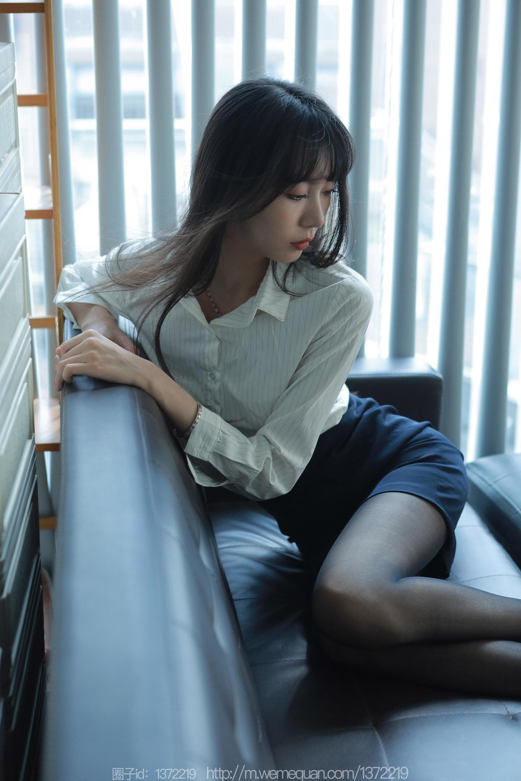 IESS异思趣向 - 模特：团团 《光影交错》