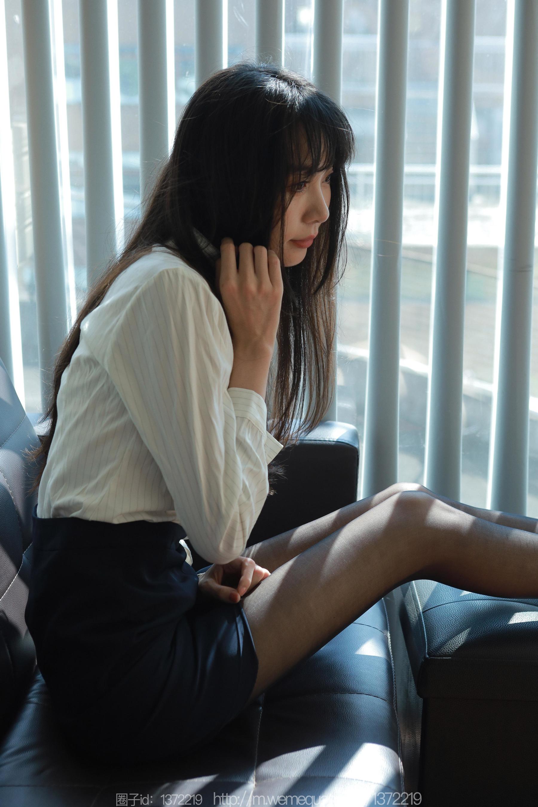 IESS异思趣向 - 模特：团团 《光影交错》