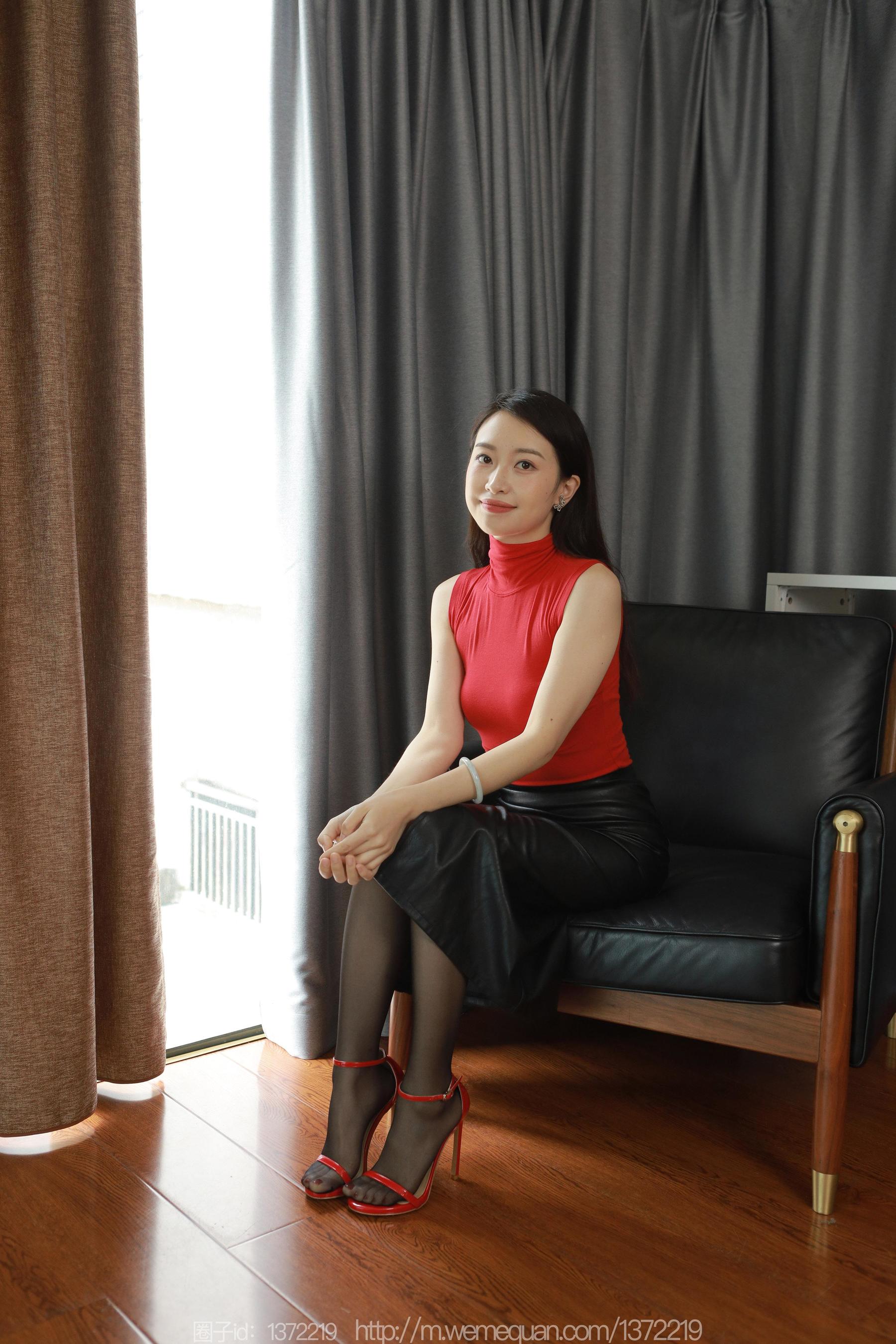 IESS异思趣向 - 模特：小婕 《暗里红》