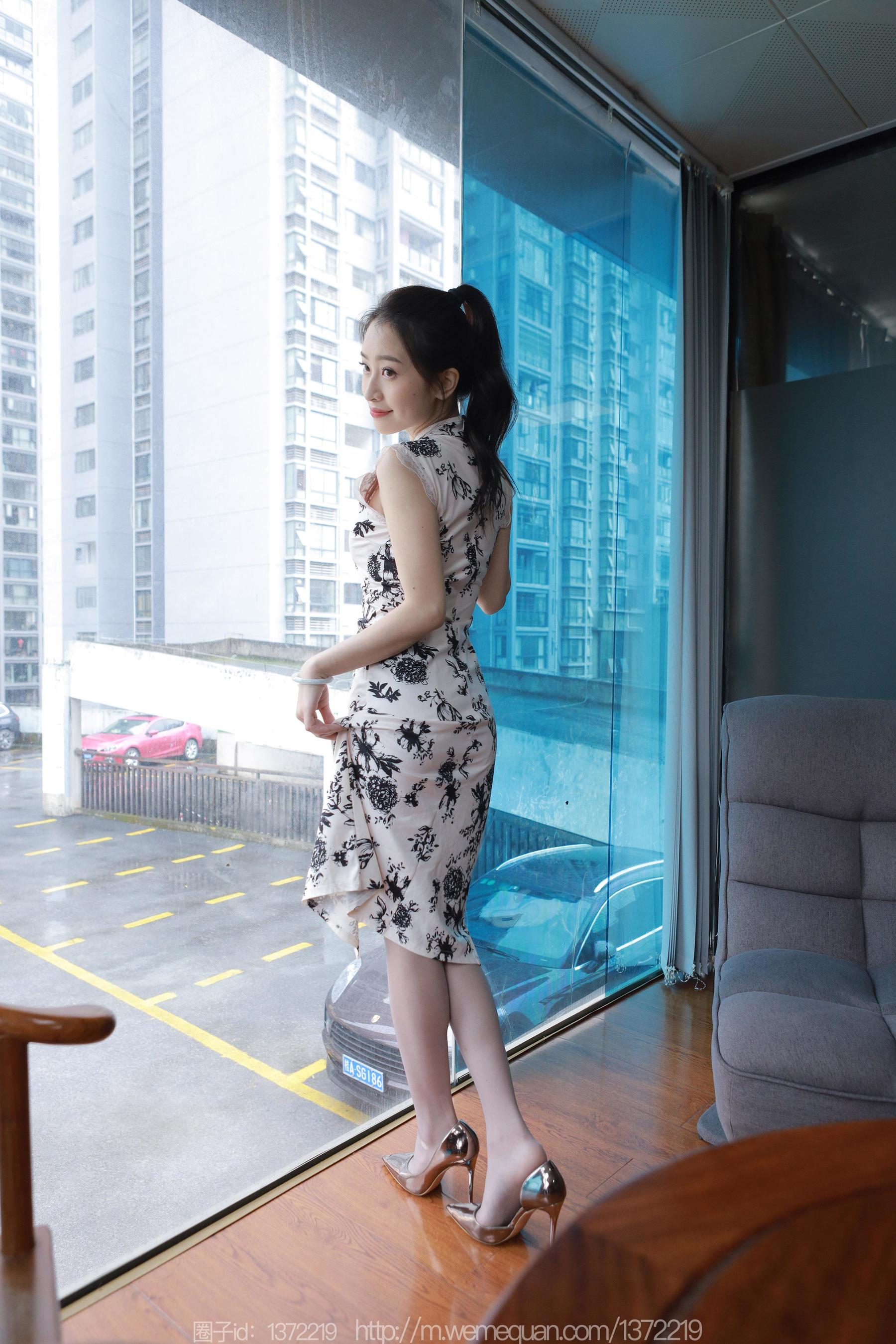 IESS异思趣向 - 模特：小婕 《灰斯旗袍》