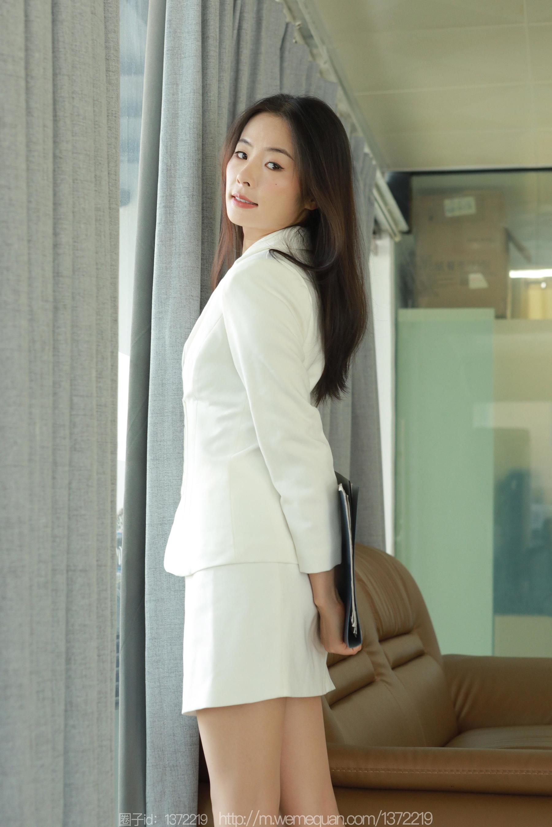 IESS异思趣向 - 模特：小金 《美女策划员》