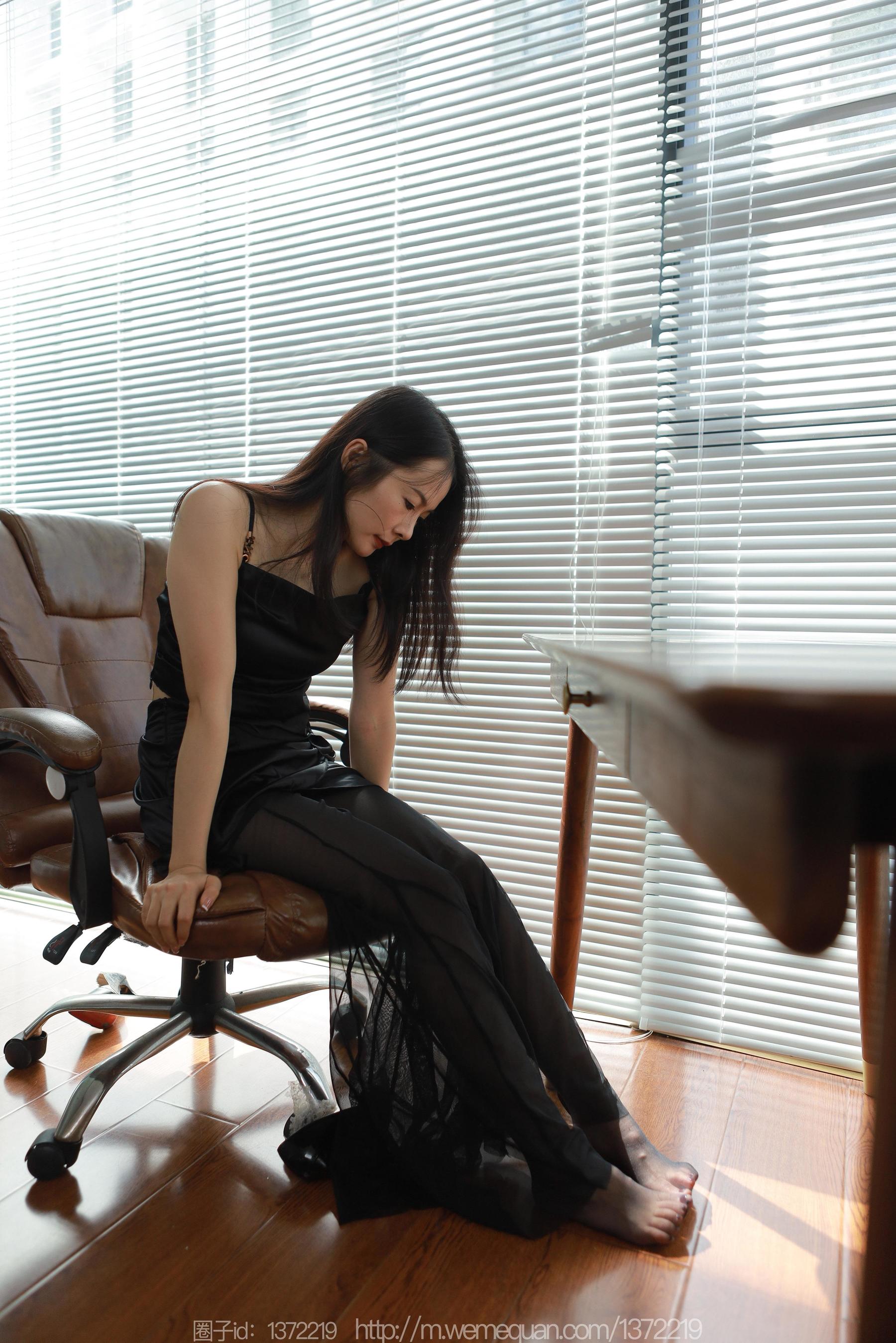 IESS异思趣向 - 模特：小金 《黑色蒙娜丽莎》