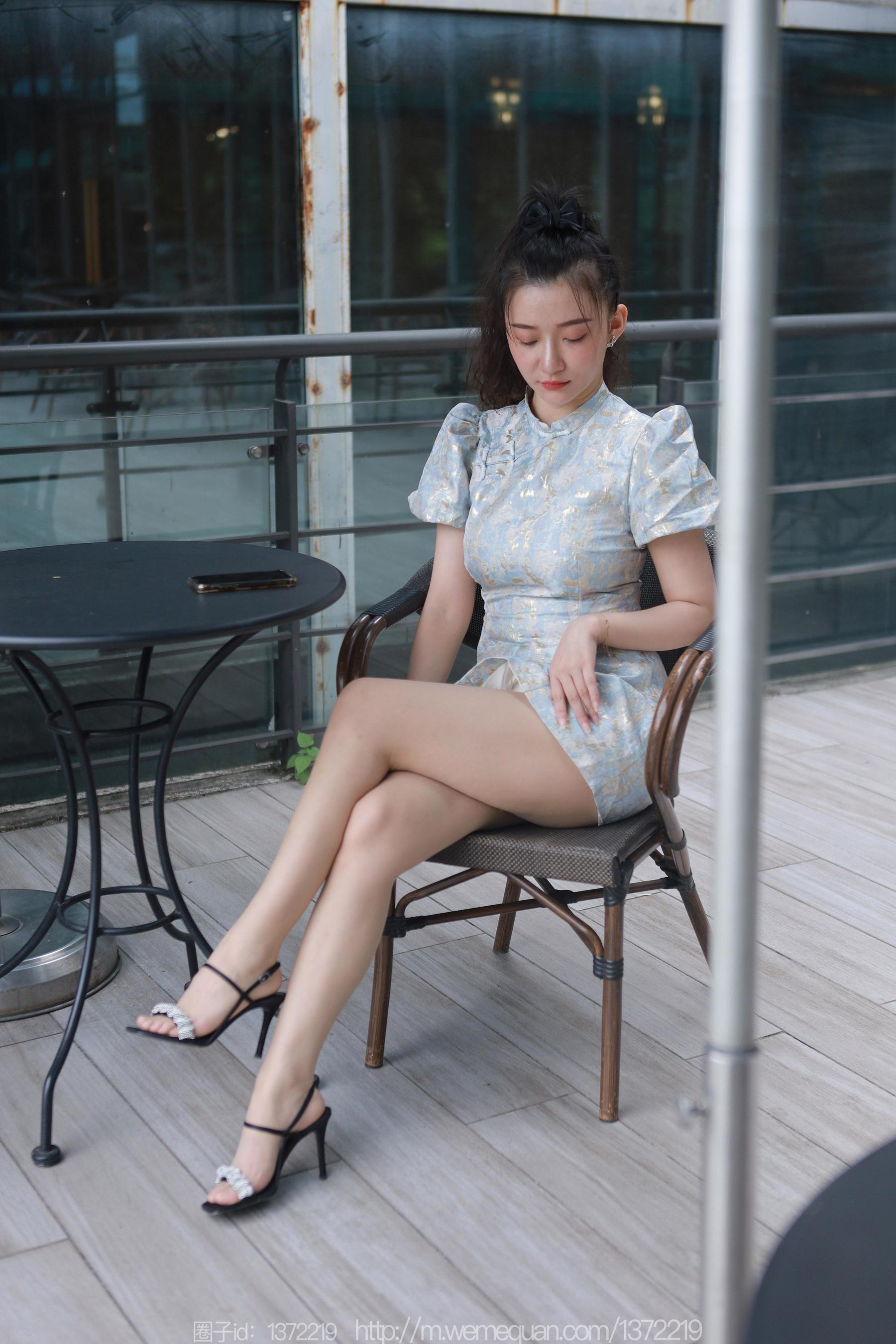 IESS异思趣向 - 模特：秋秋 《丰满天花板》
