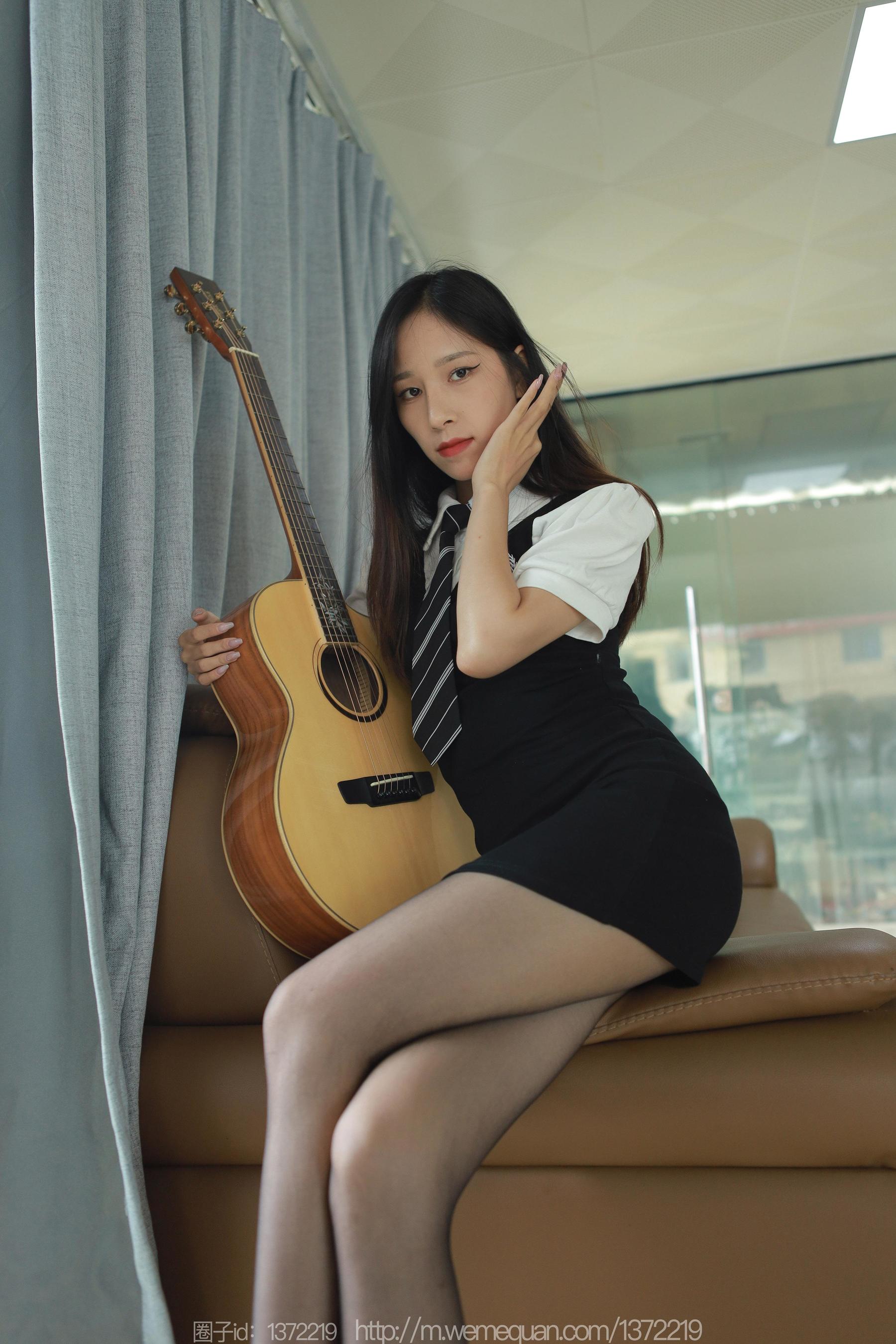 IESS异思趣向 - 模特：美子 《弹弹吉他》