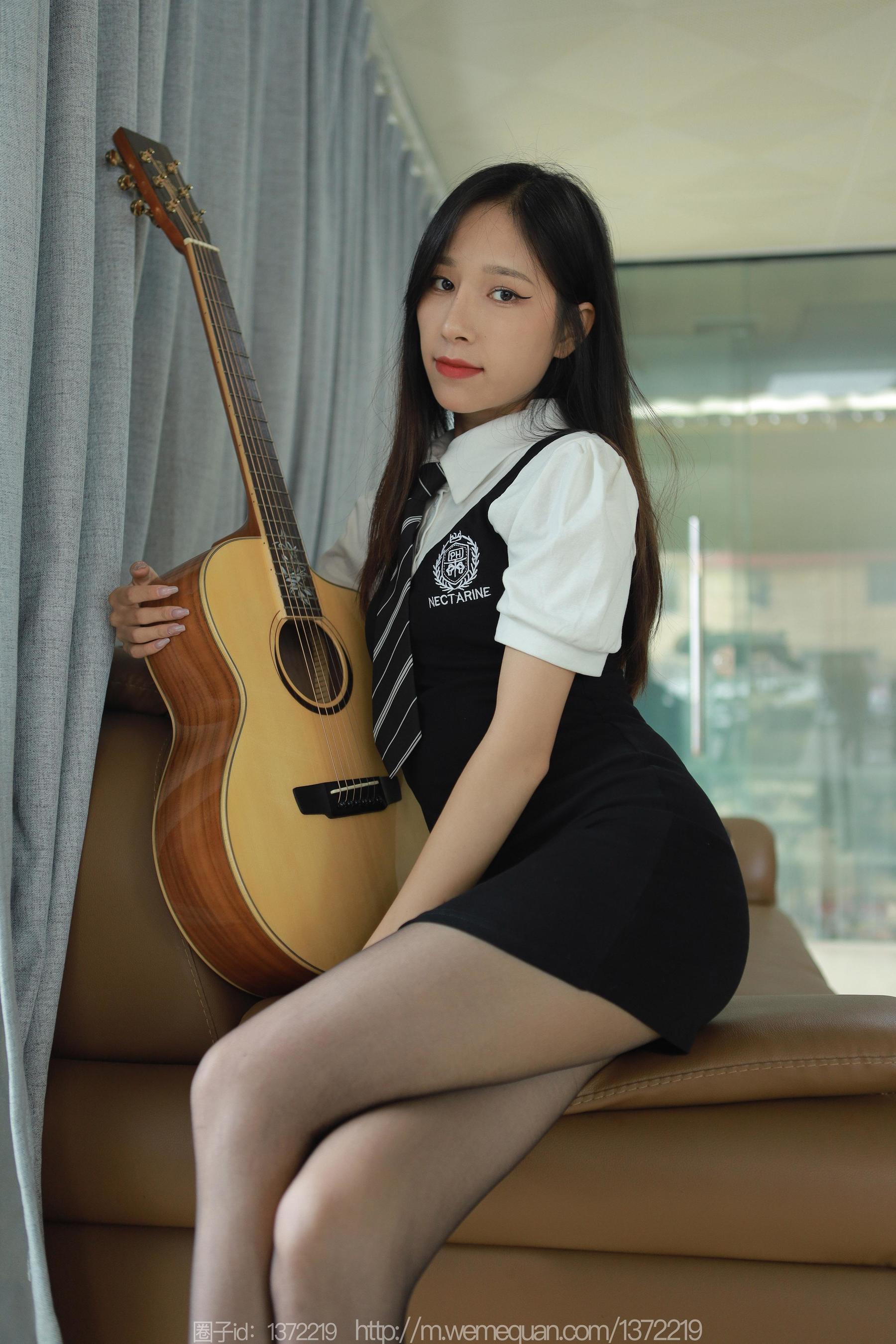 IESS异思趣向 - 模特：美子 《弹弹吉他》