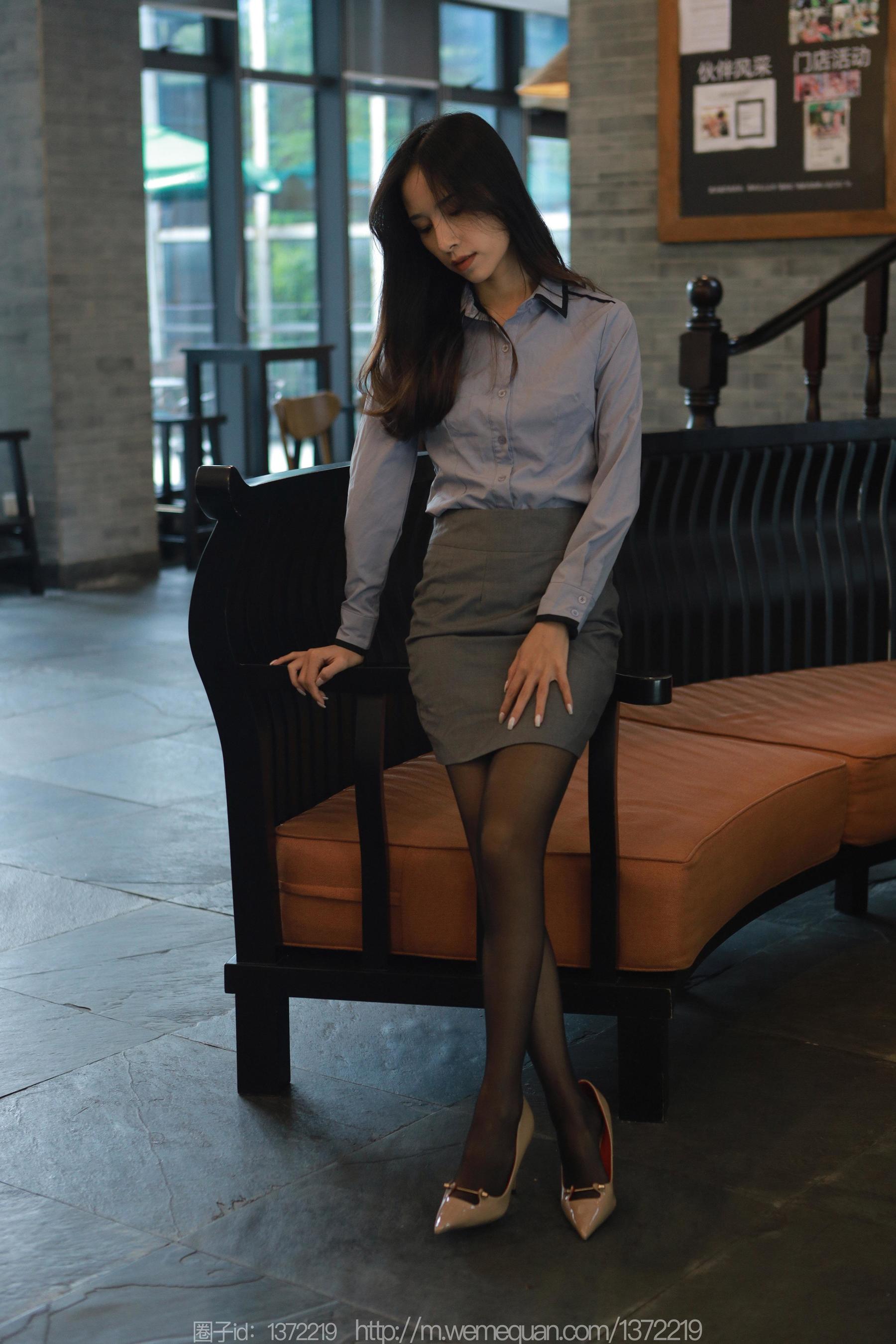 IESS异思趣向 - 模特：美子 《楼梯上的春光》
